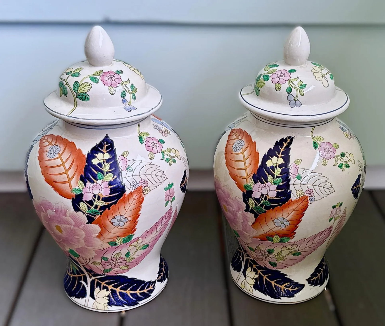 20th Century Vintage Tobacco Leaf Lidded Temple / Ginger Jars - 13