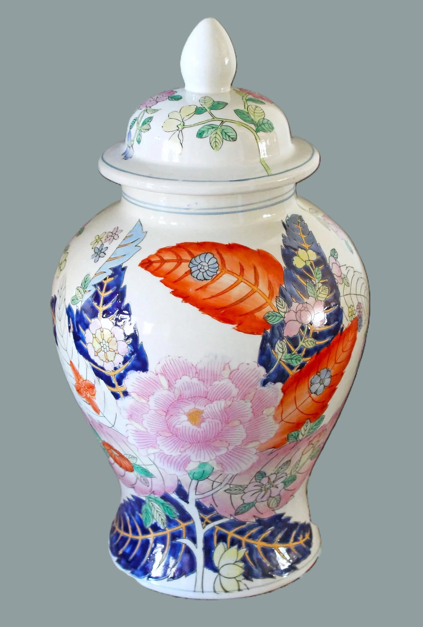 20th Century Vintage Tobacco Leaf Lidded Temple / Ginger Jars - 14