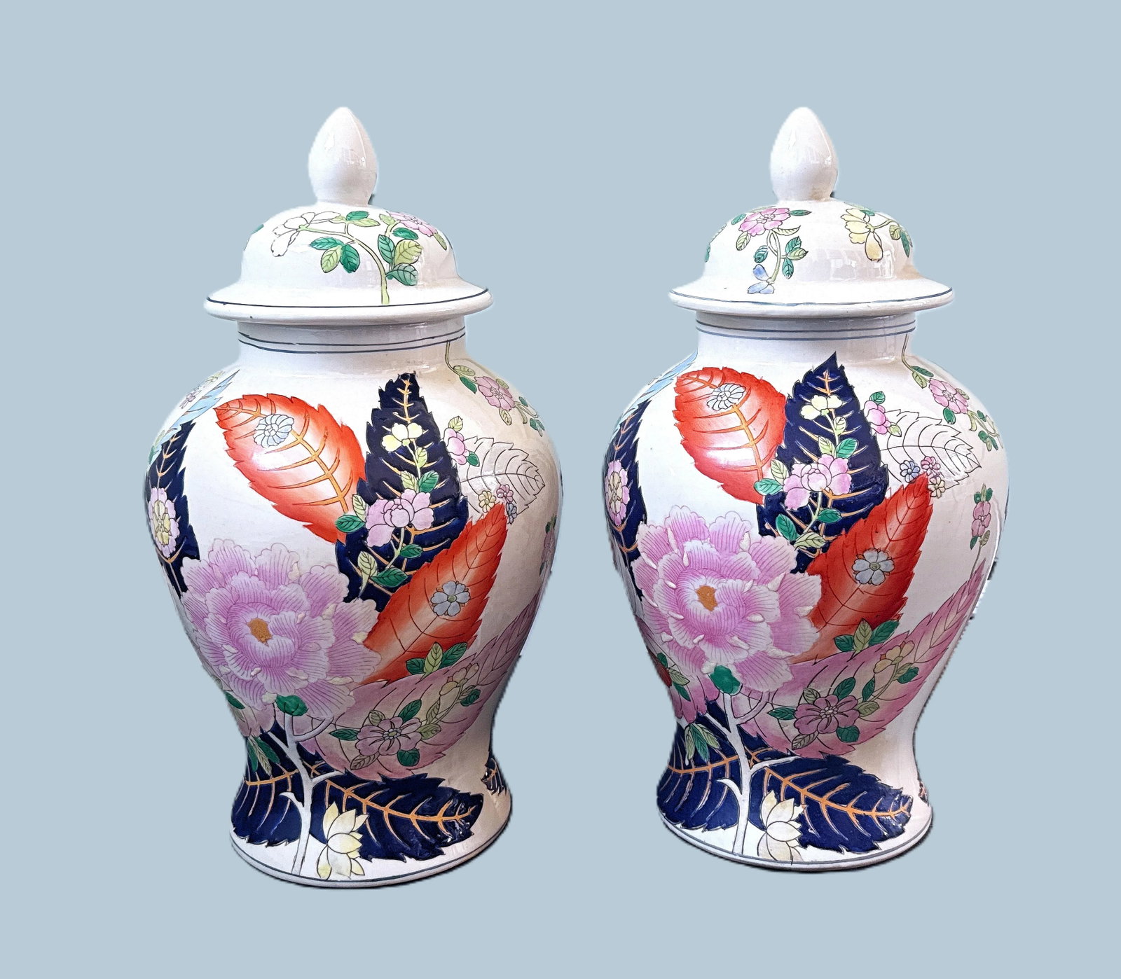 20th Century Vintage Tobacco Leaf Lidded Temple / Ginger Jars - 2
