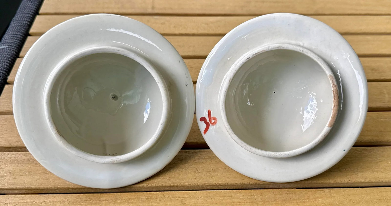 20th Century Vintage Tobacco Leaf Lidded Temple / Ginger Jars - 5