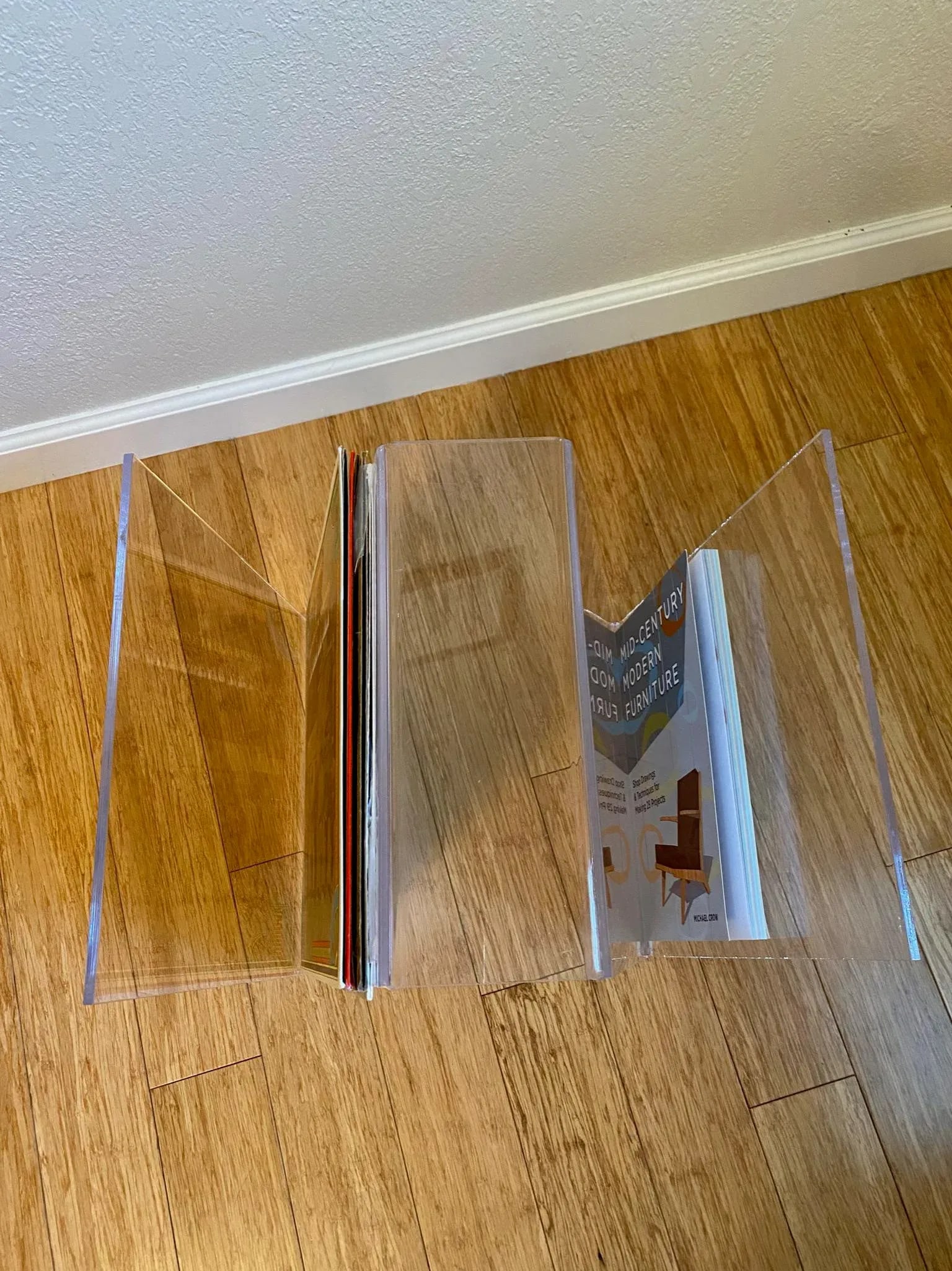 Mid Century Modern Bent Lucite Magazine Rack - 6