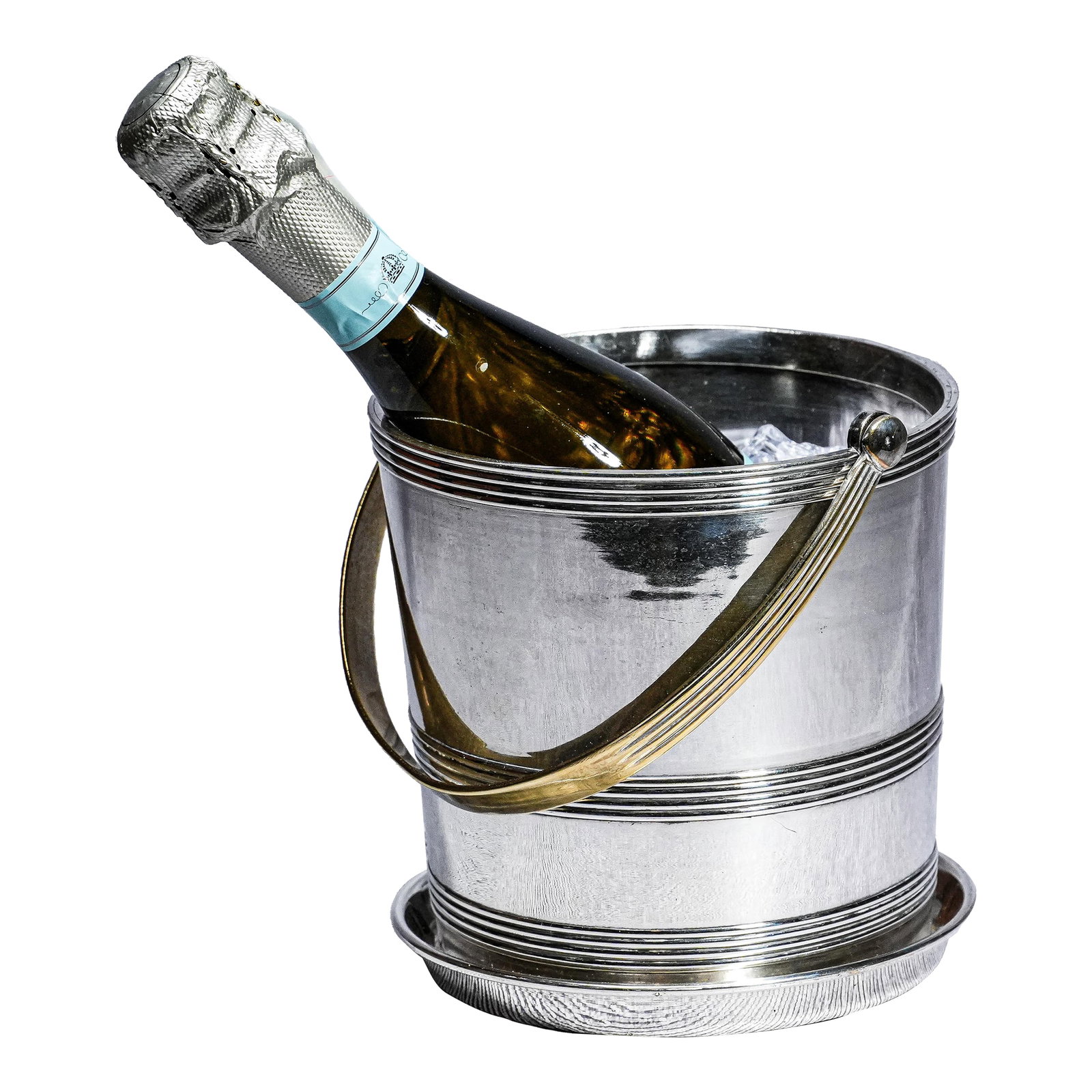 1960s Classic Vintage Mid Century Modern MCM Banded Silverplate Ice Bucket Barware Home Decor: Elevate your barware collection with this classic Mid-Century Modern silverplate ice bucket, a beautifully crafted 1950s-1960s piece stamped "Nozima - Made in Japan." Designed with the clean, streamli