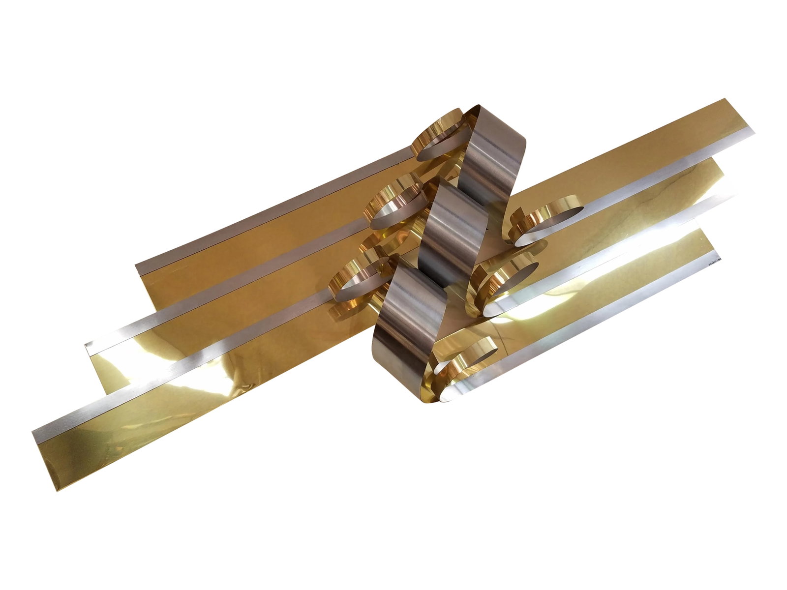 C. Jere Gold & Silver Ribbon Sculpture: Mid-century, steel wall sculpture by the great Curtis Jere. Featuring a sleek, futuristic design that is rendered in gold and silver, this is statement-making piece. Signed in the bottom corner. In