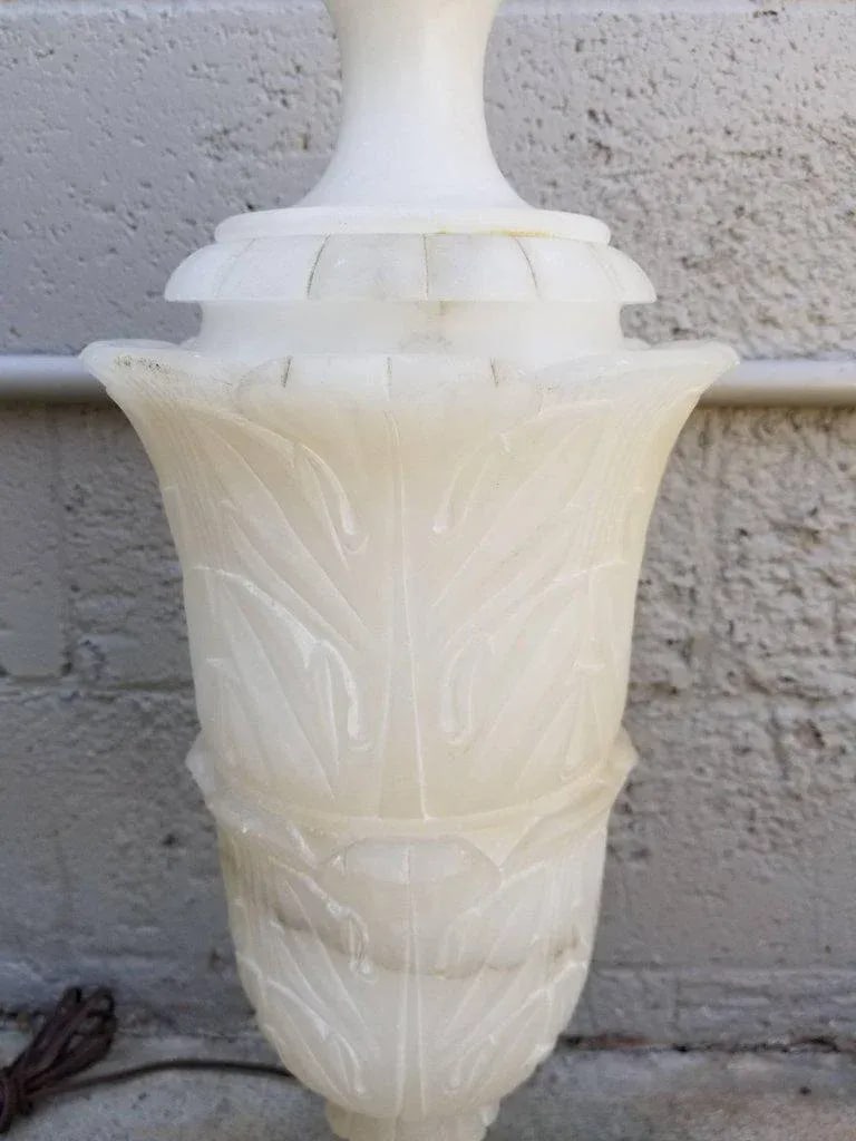 Large-Scale Alabaster Table Lamp - 3