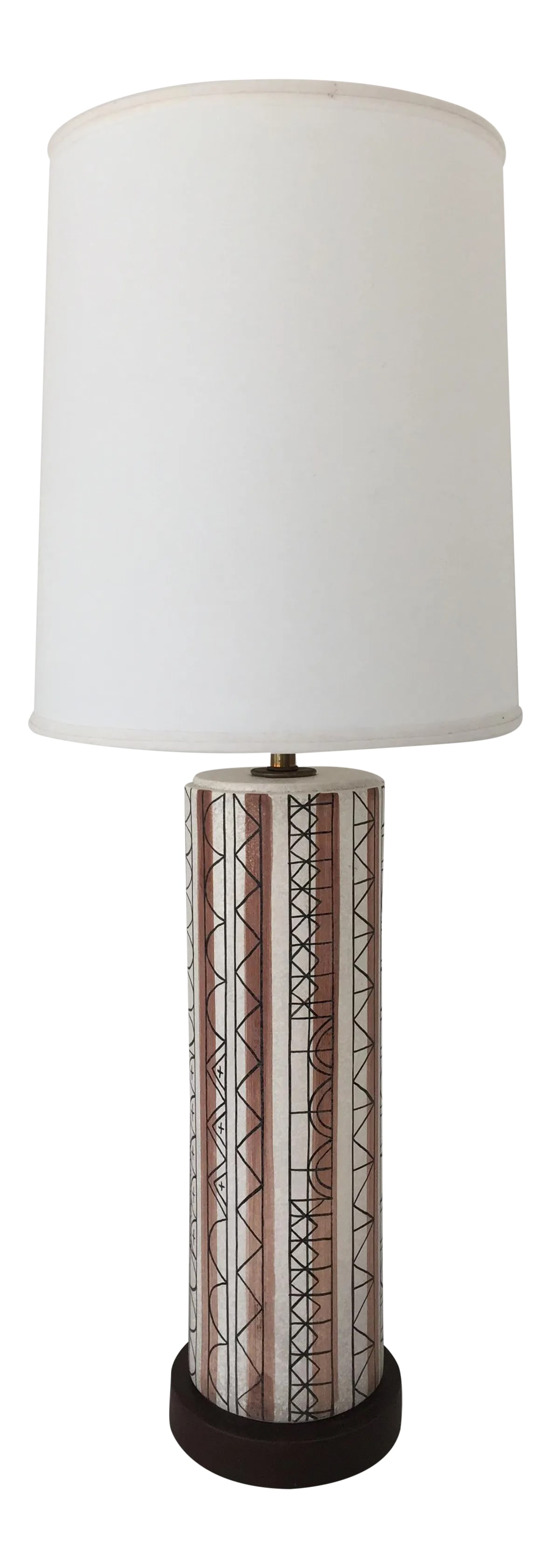 Mid Century Modern Studio Ceramic Table Lamp: Mid century modern studio ceramic table lamp In excellent working condition. It is signed and all original. Shade not included. Condition: Alterations: Original Condition Unaltered Imperfections: