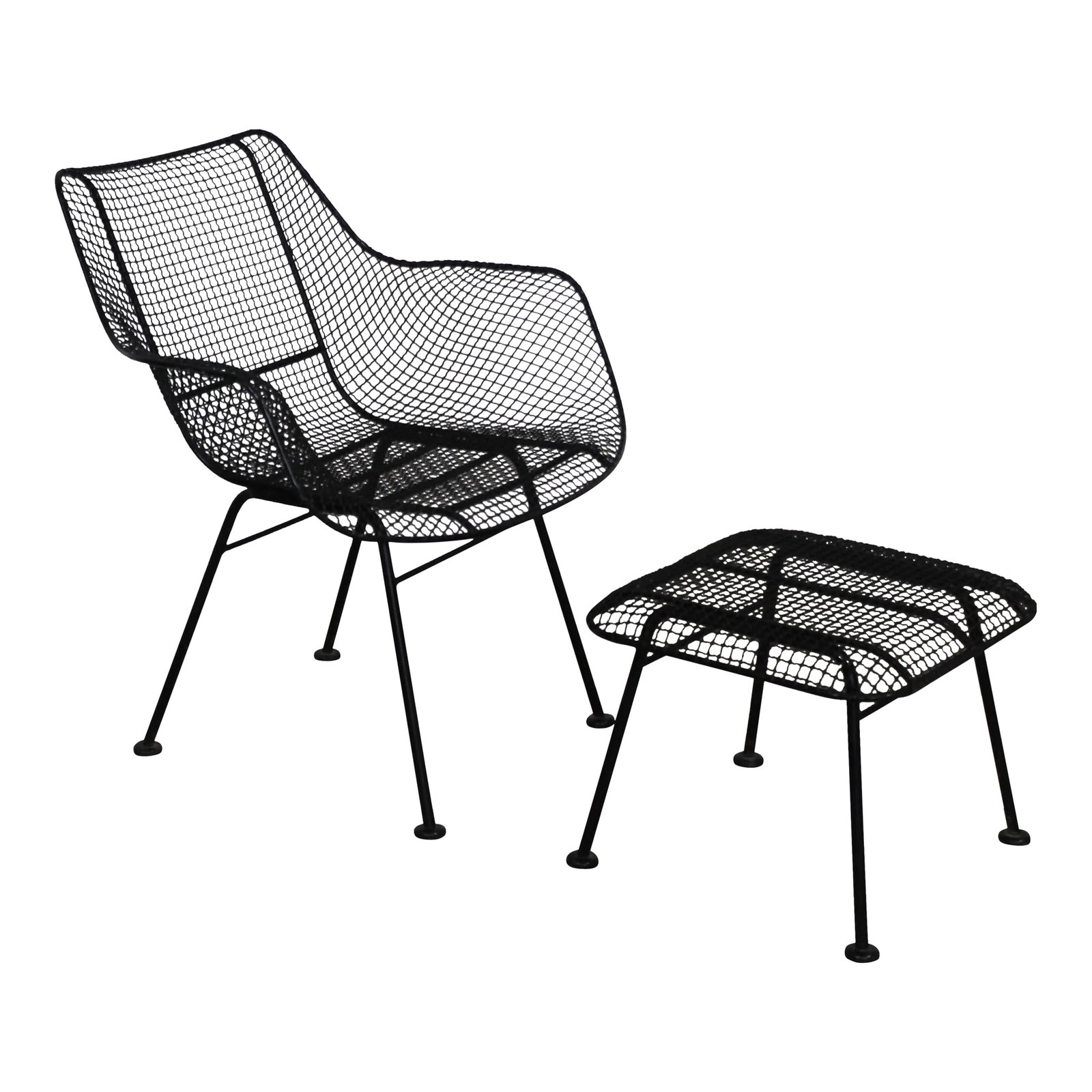 Mid-Century Russell Woodard Sculptura Outdoor Mesh Lounge Chair and Ottoman: Offered is a vintage outdoor Outdoor Mesh Iron Lounge Chair and Ottoman by Russell Woodard 'Sculptura'. It has a wrought-iron frame with a low-slung woven mesh steel seat made to withstand all