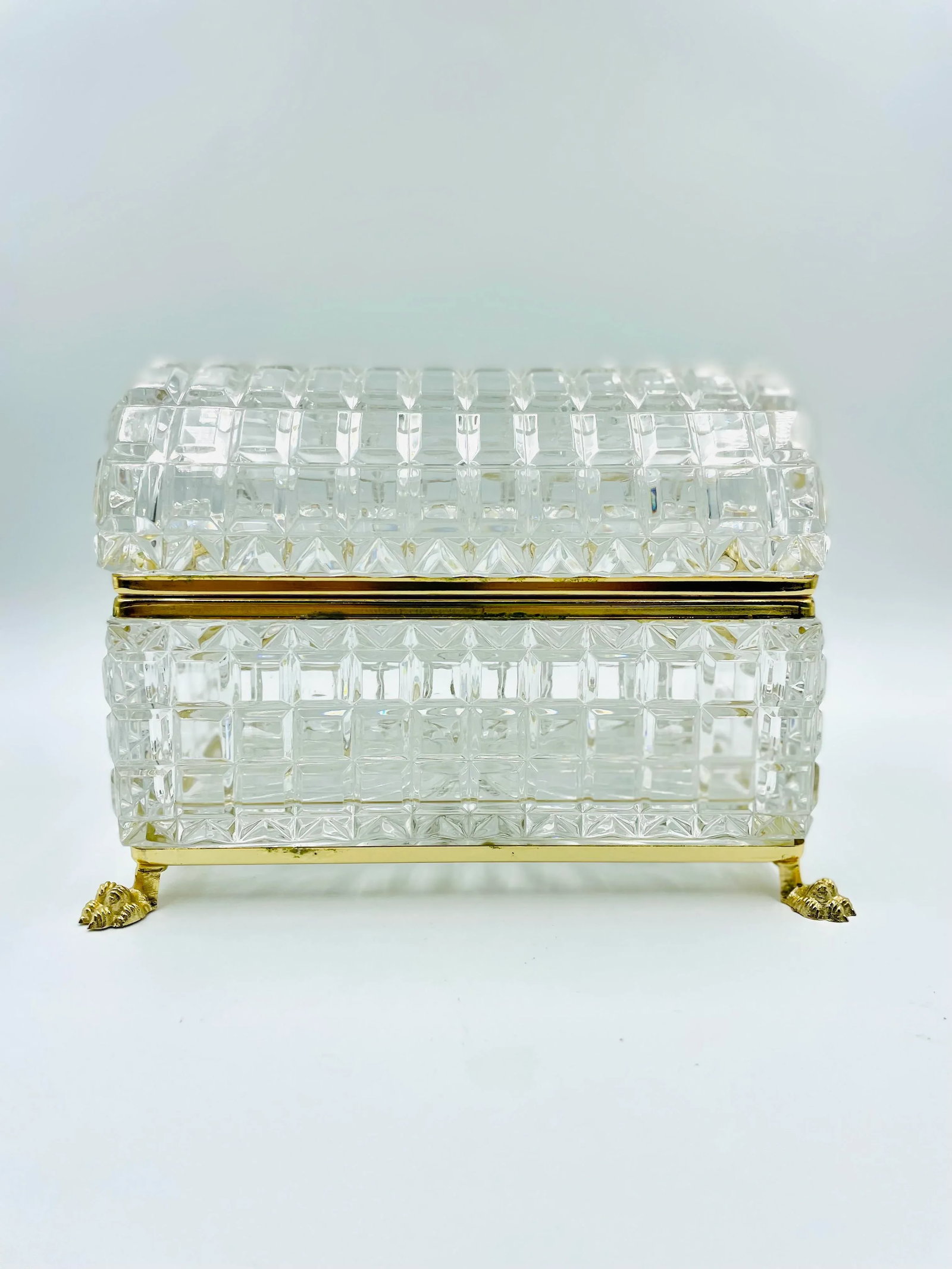 Large Mid 20th Century Domed Crystal & Gold Plated Clawfoot Box - 10