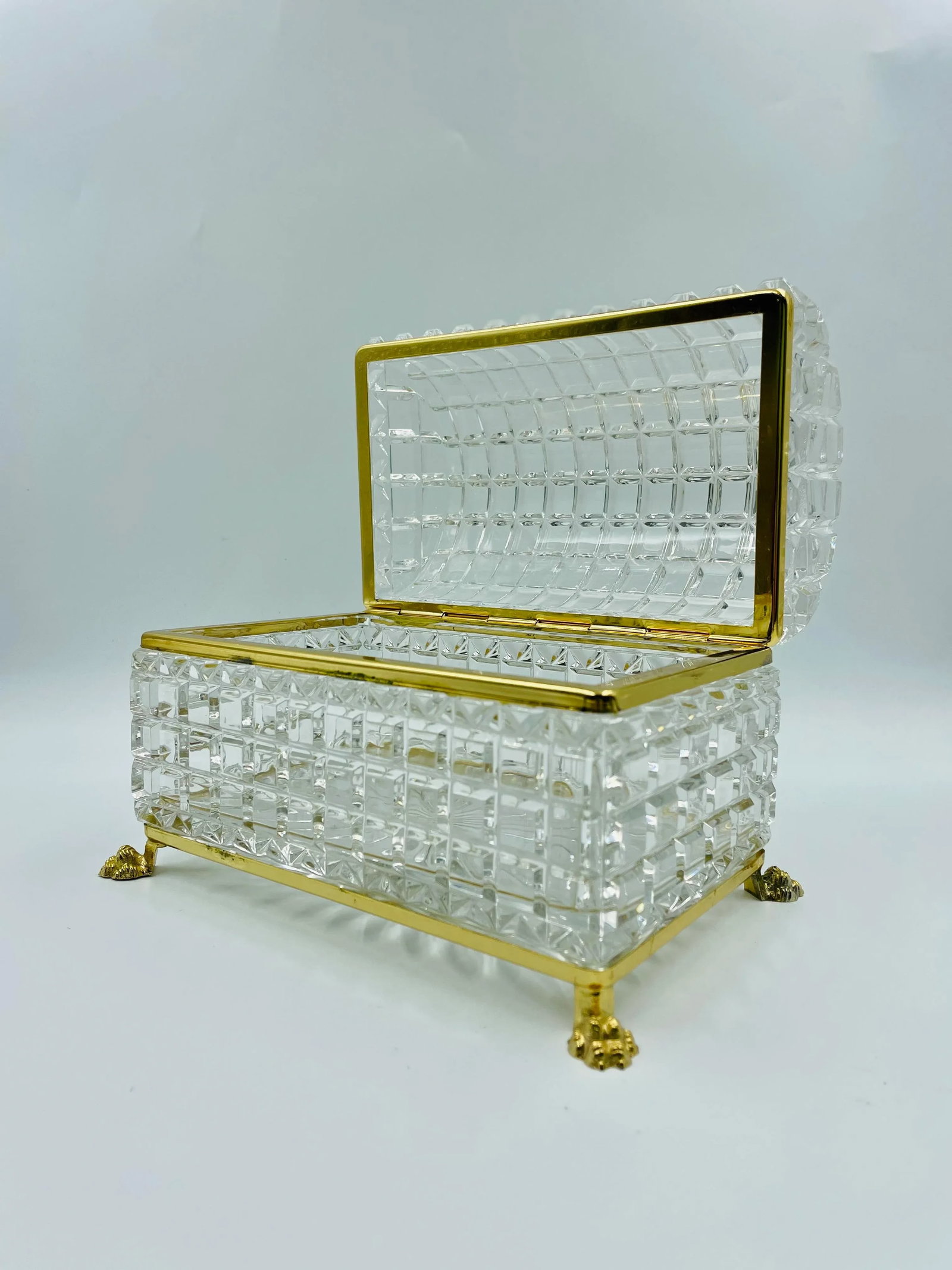 Large Mid 20th Century Domed Crystal & Gold Plated Clawfoot Box - 2