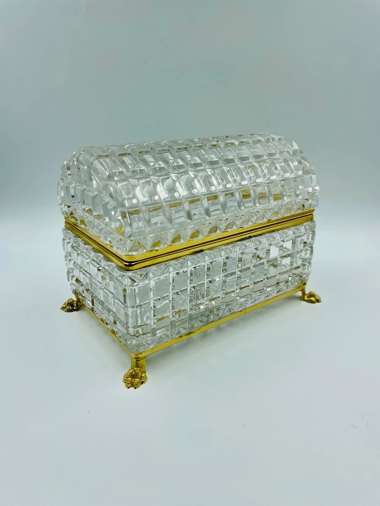 Large Mid 20th Century Domed Crystal & Gold Plated Clawfoot Box - 3