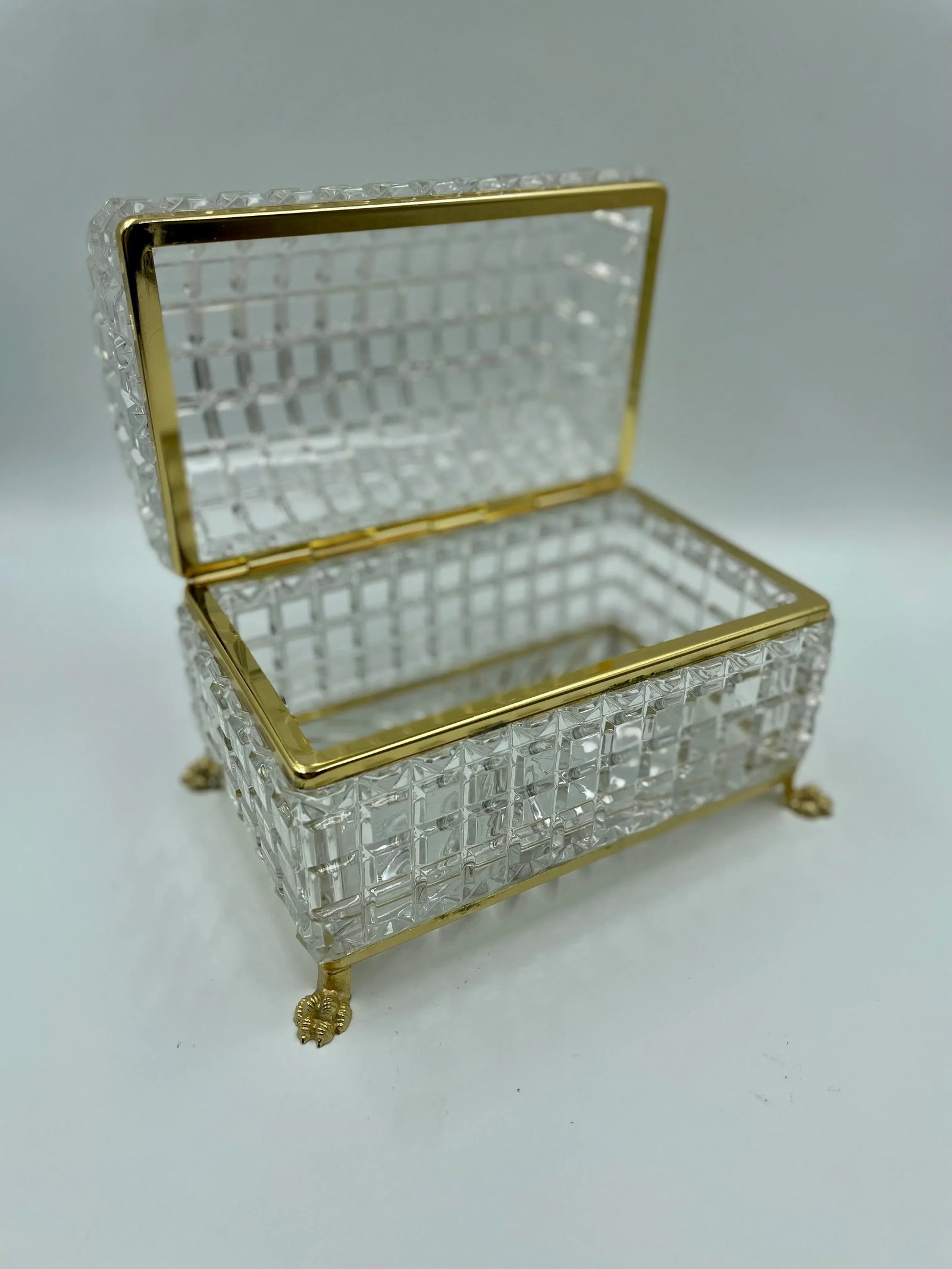 Large Mid 20th Century Domed Crystal & Gold Plated Clawfoot Box - 5