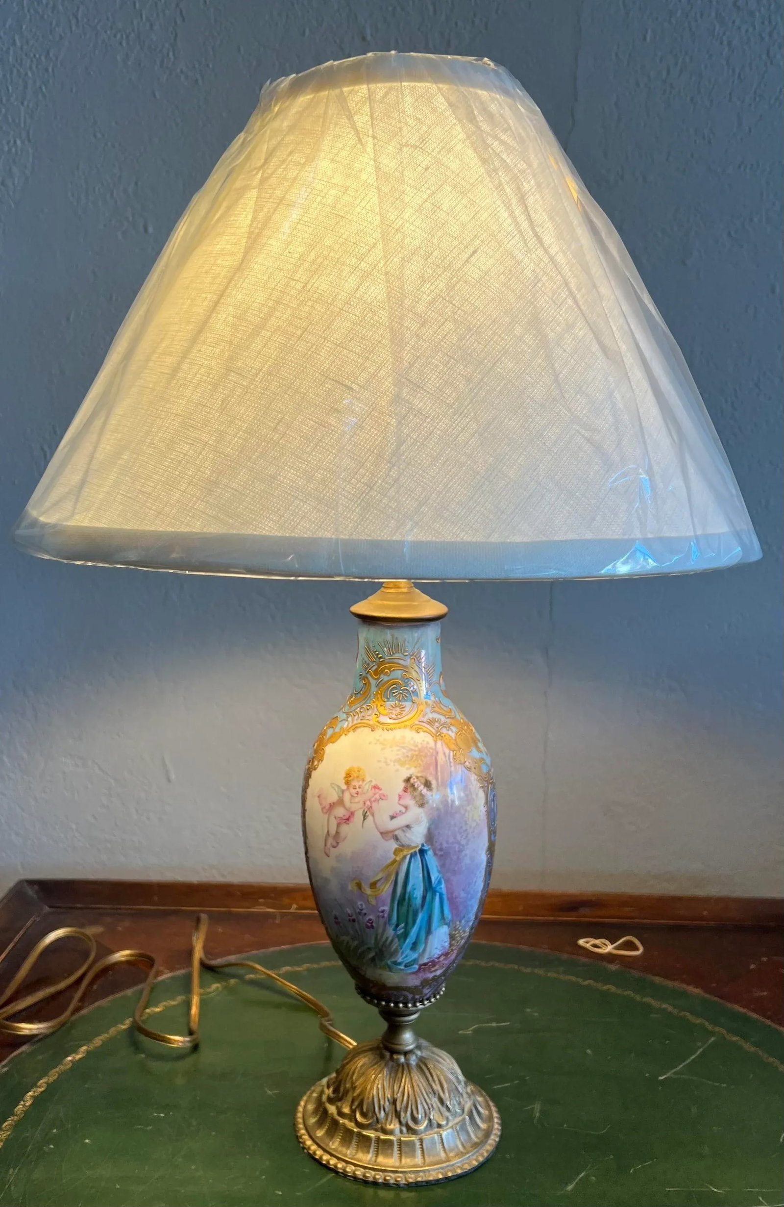 19th Century French Sevres Porcelain Table Lamp Signed - 3