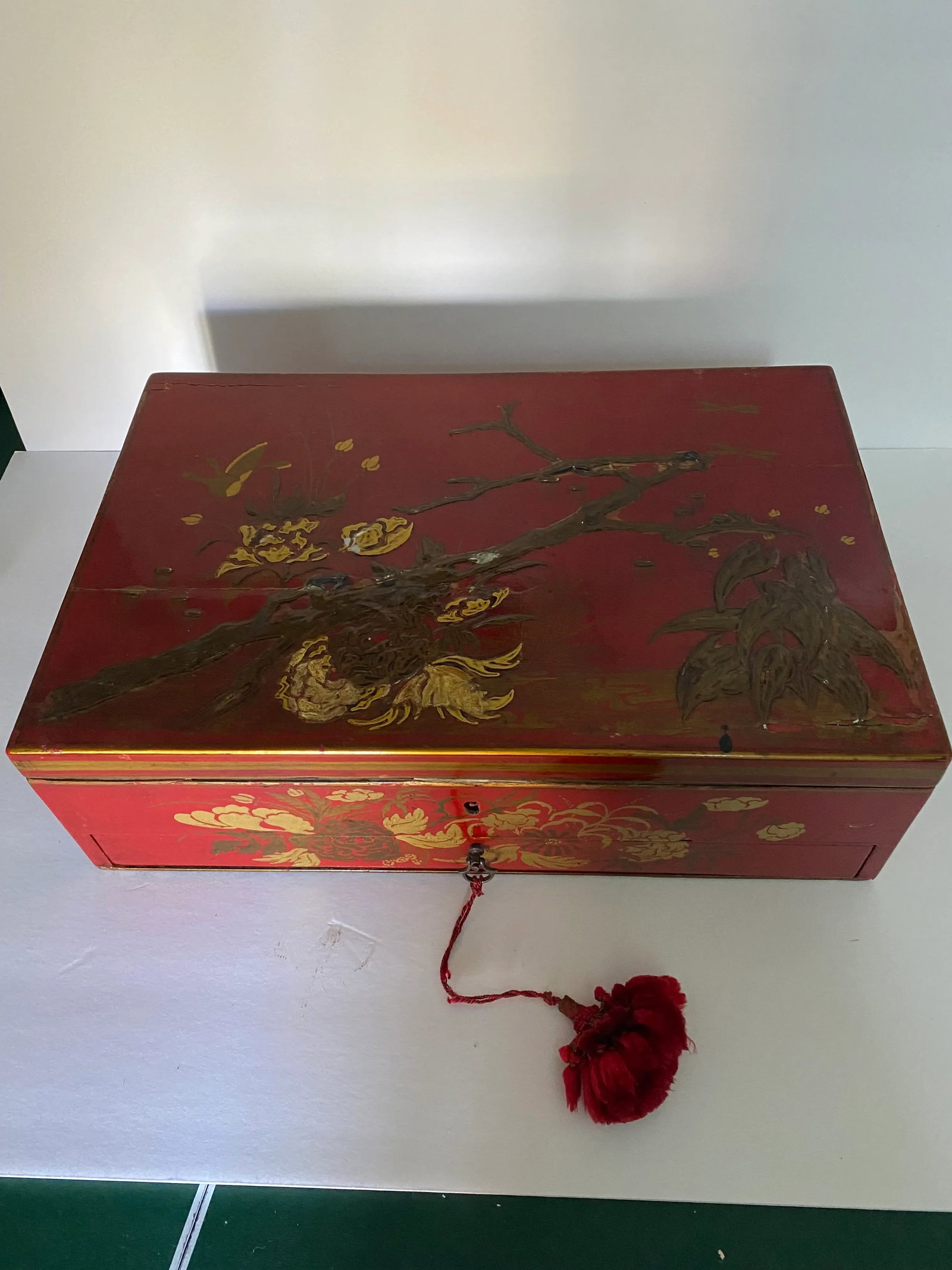 Late 19th Century Antique Red Lacquer Sewing Box - 3