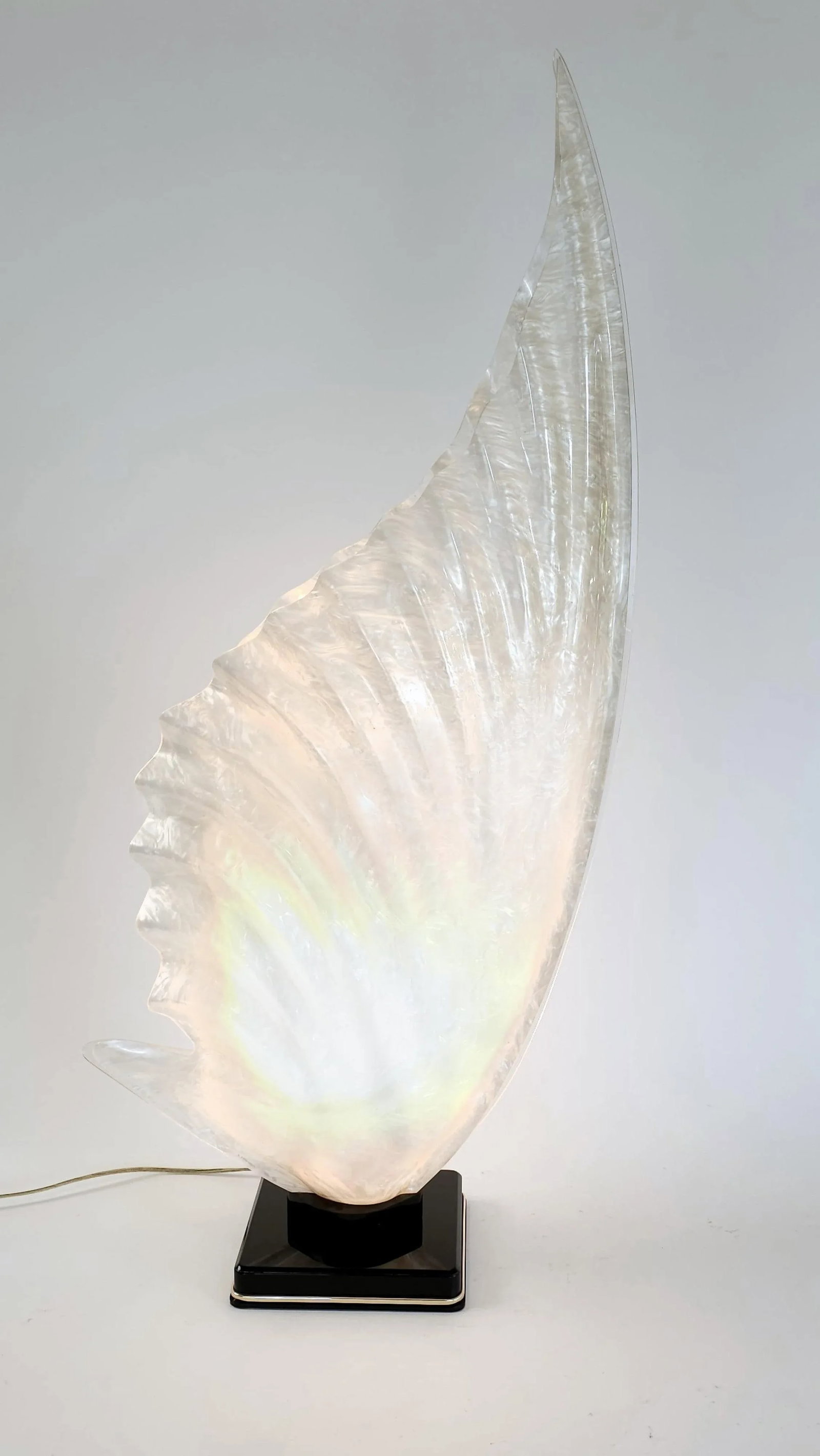 Vintage Sea Shell Shaped Rougier Acrylic Table Lamp - 3