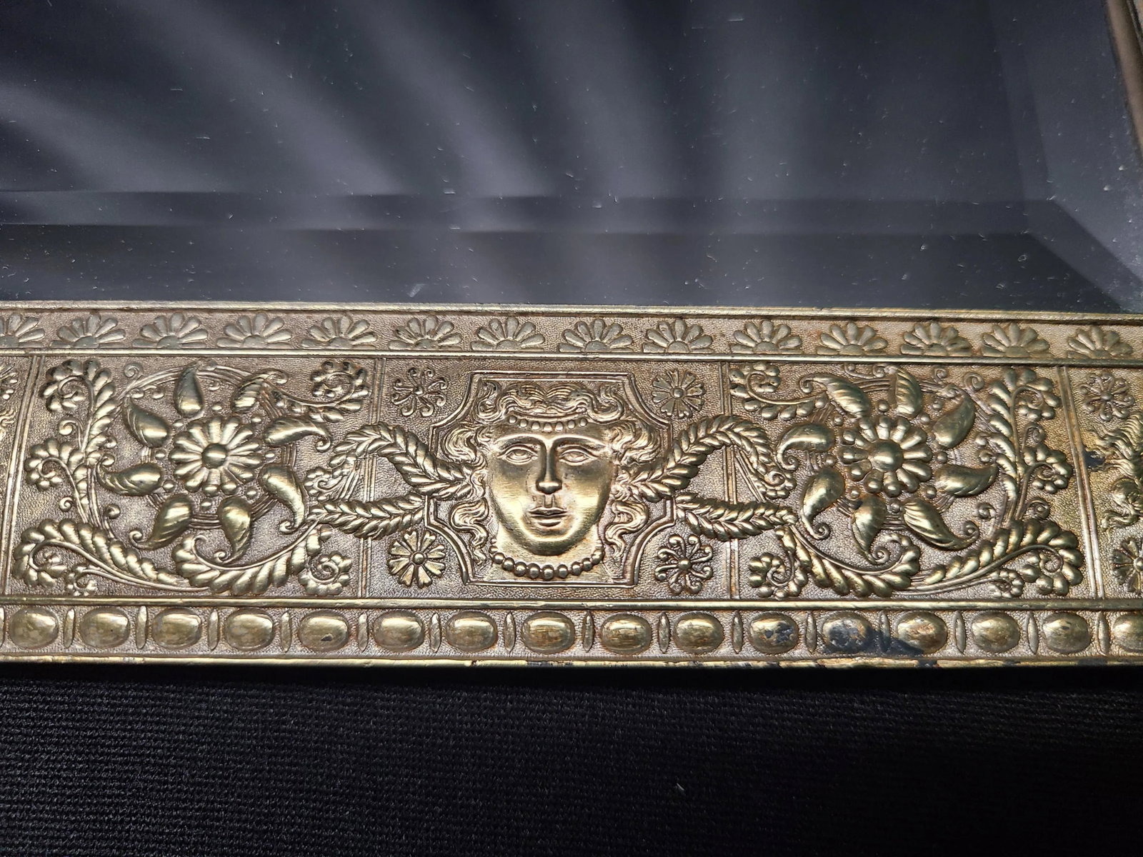 Late 19th Century Native Woman Mirror and Frame 9931 by Meriden Brittania Co. - 9