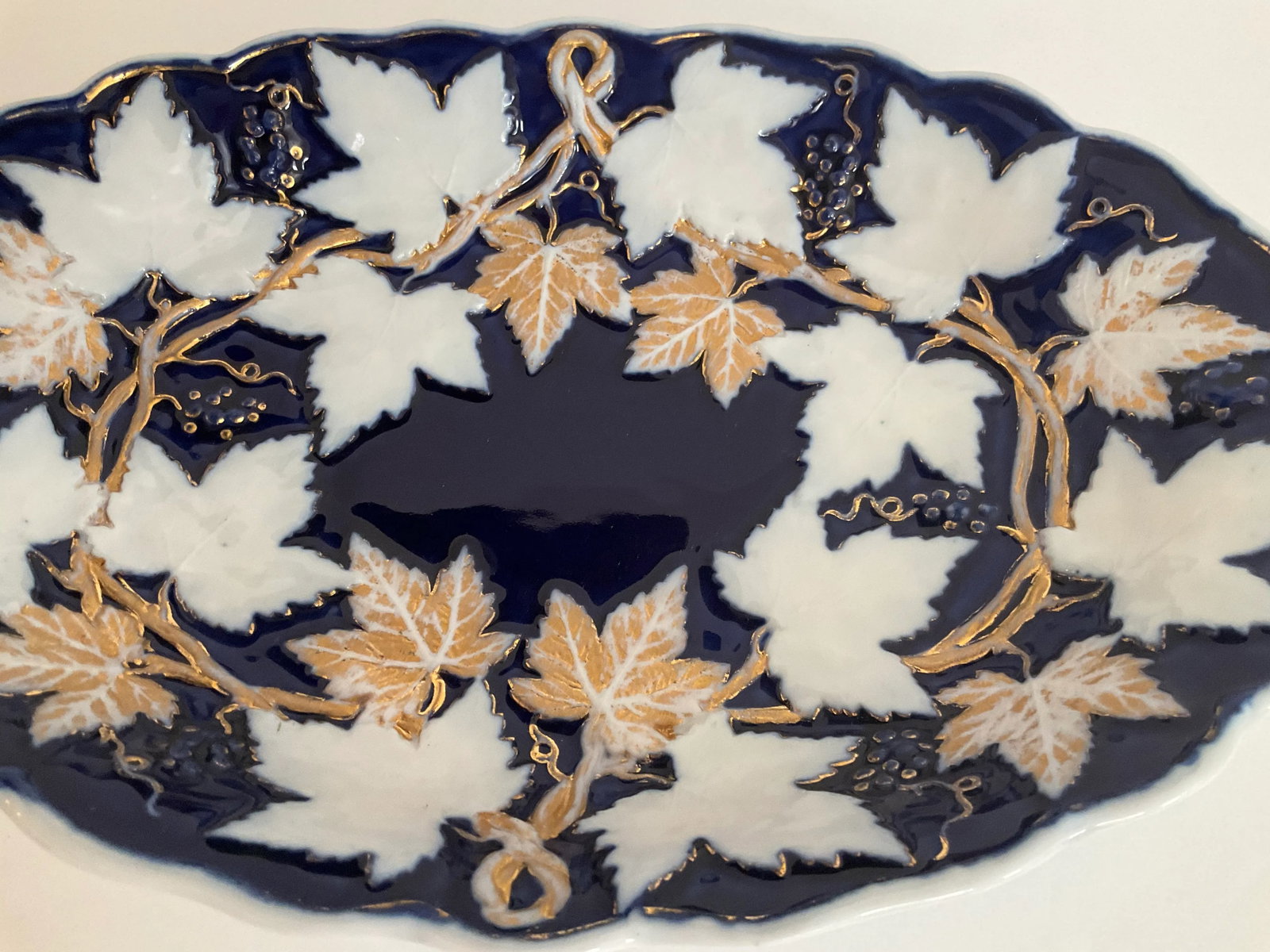 Late 19th Century Meissen Maple Leaf Serving Platter - 2