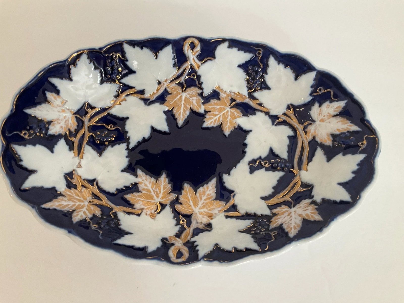 Late 19th Century Meissen Maple Leaf Serving Platter - 4