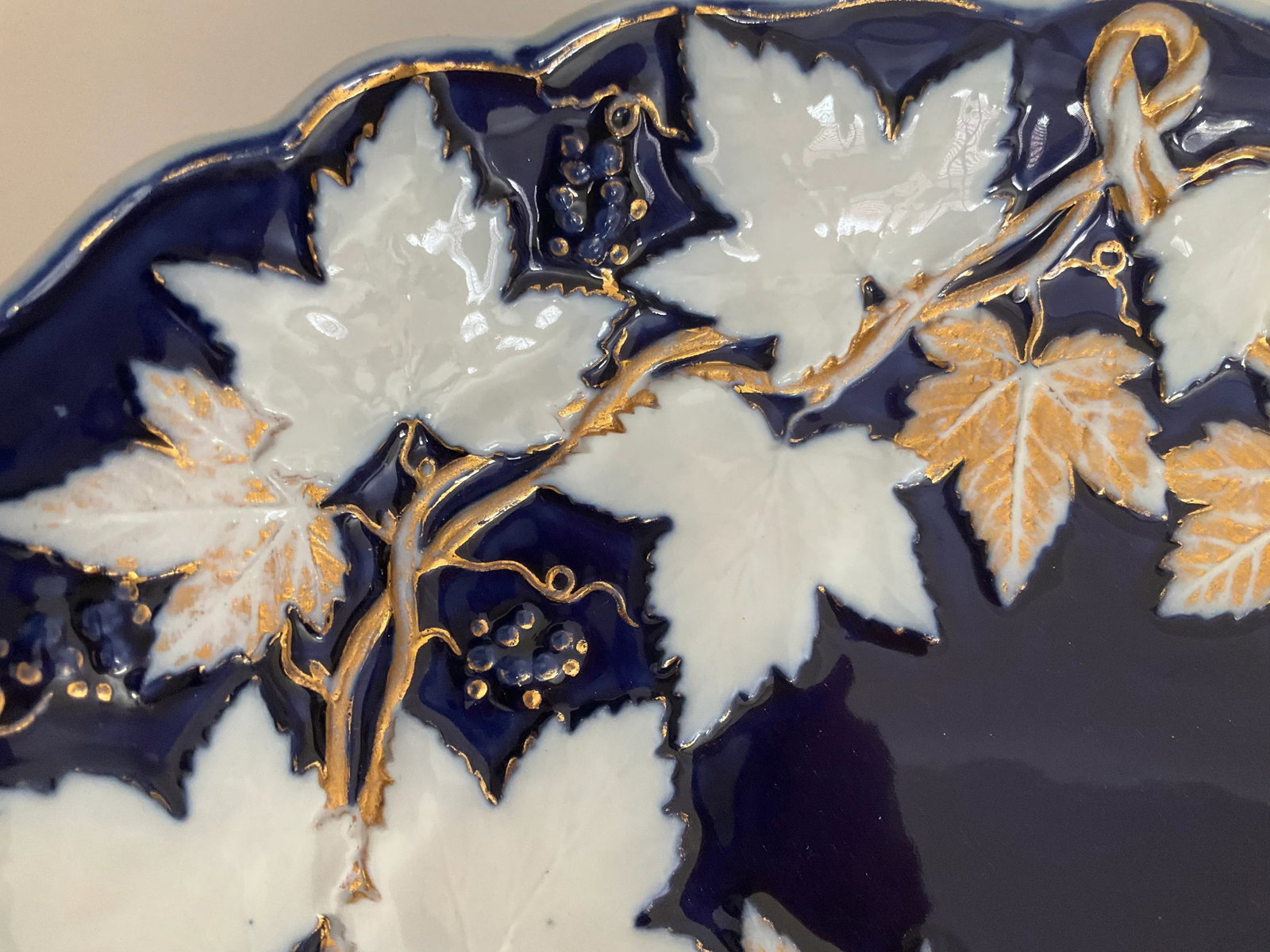 Late 19th Century Meissen Maple Leaf Serving Platter - 6