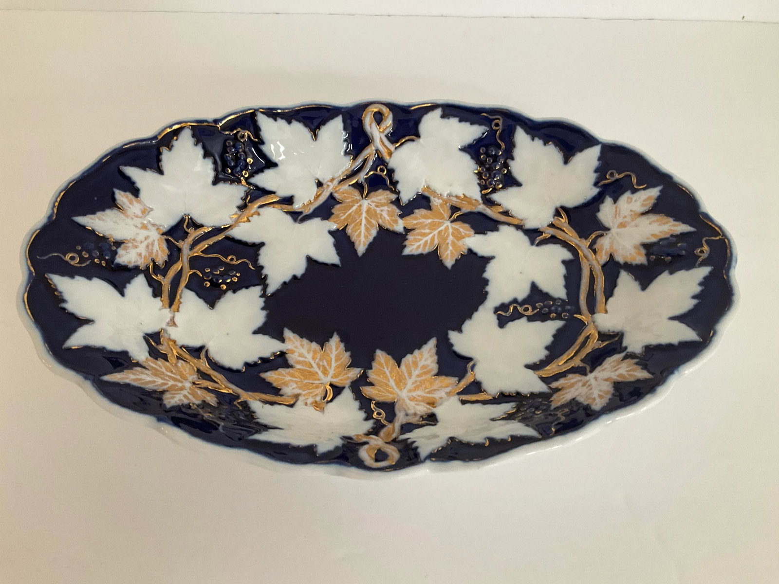 Late 19th Century Meissen Maple Leaf Serving Platter - 9