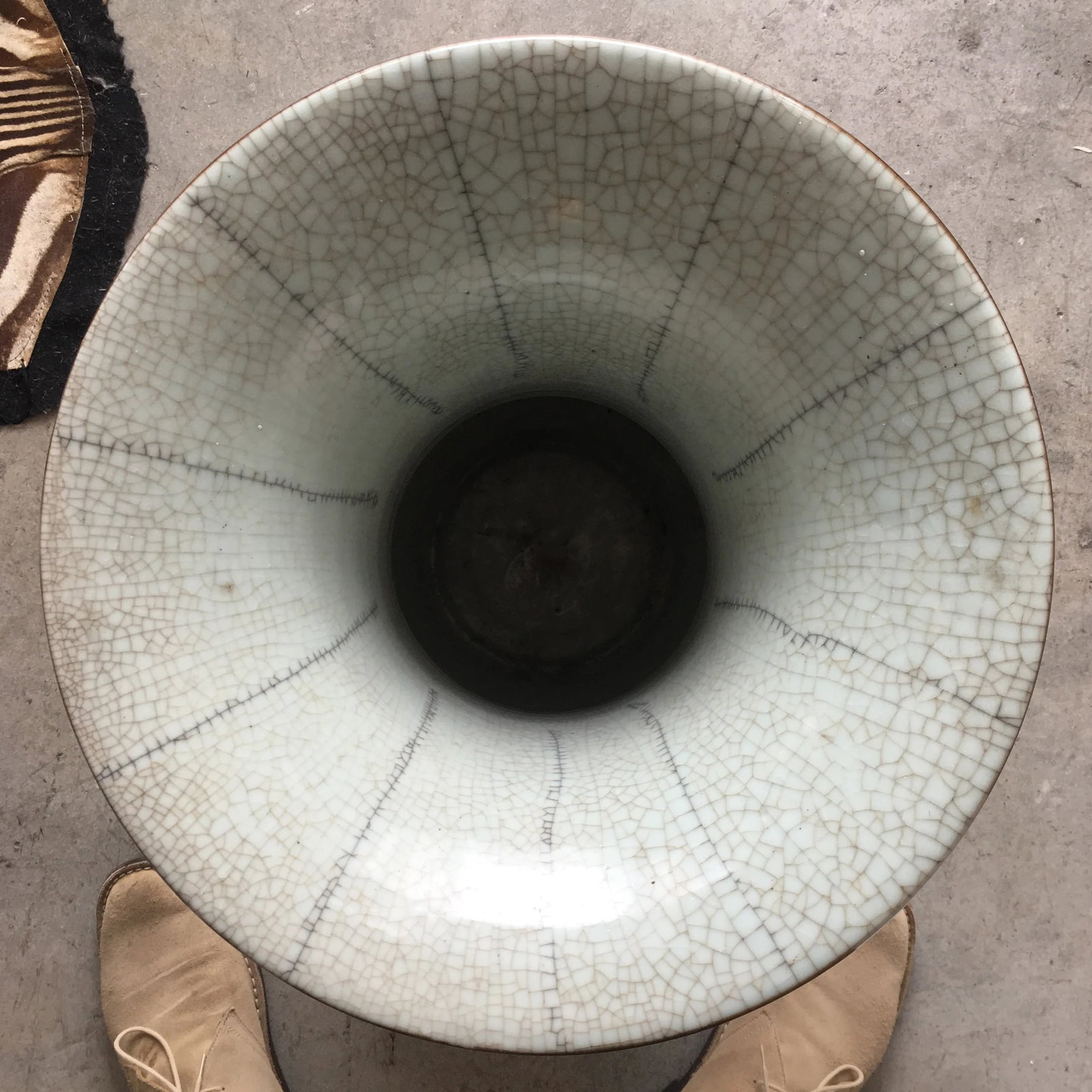 Crackle Ceramic Umbrella Stand - 9