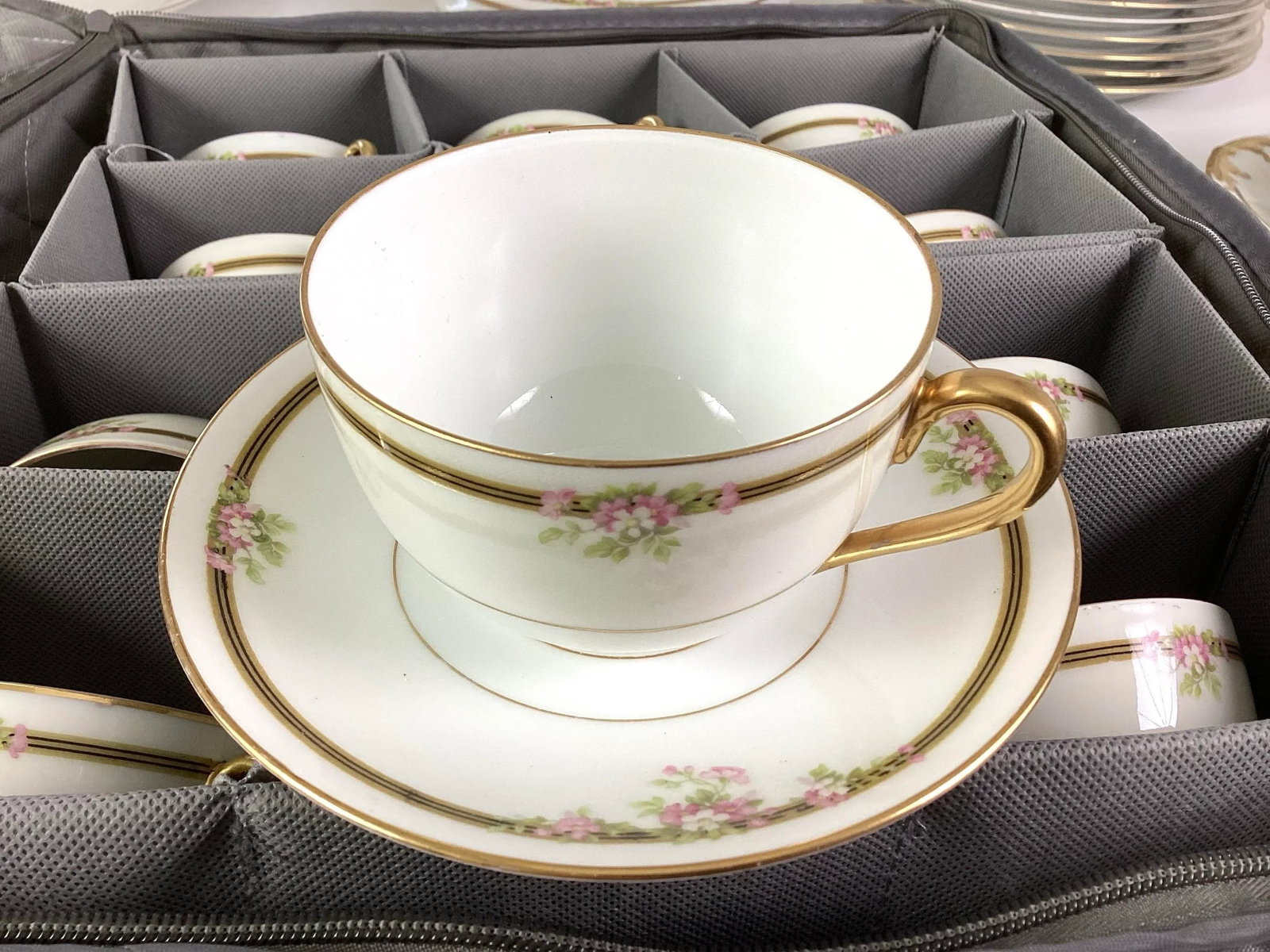 Late 19th Century Imperial Crown China Austria Dinnerware Service for Twelve- 75 Pieces - 2
