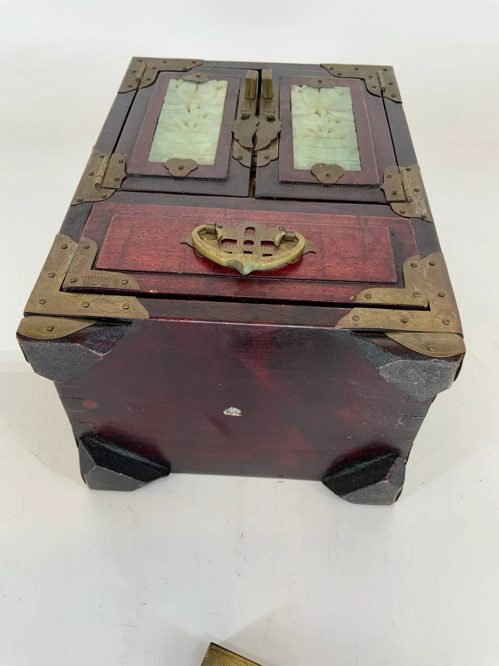 Vintage Chinese Jewelry Box With Carved Hardstone Inserts and Brass Hardware - 10