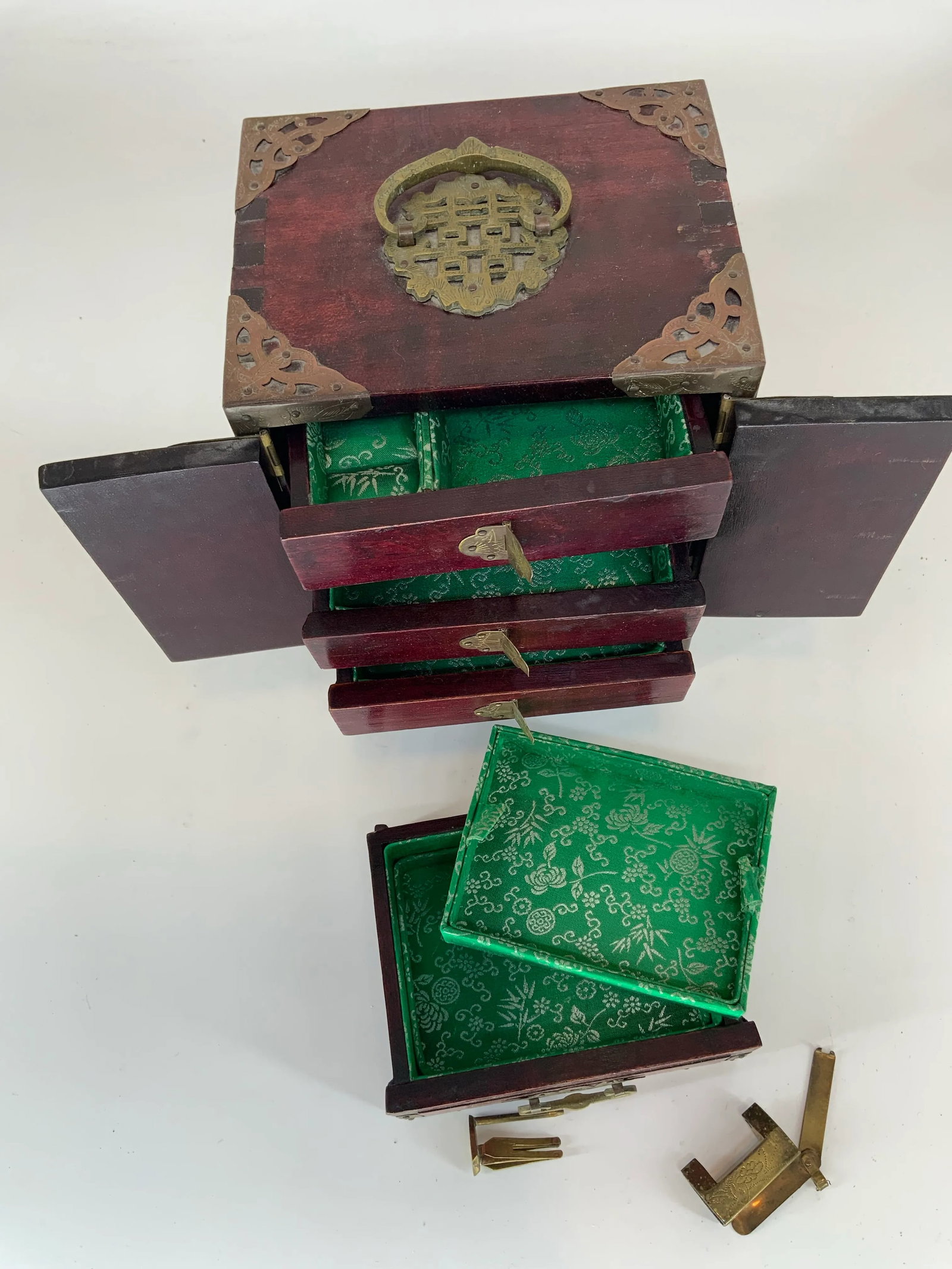 Vintage Chinese Jewelry Box With Carved Hardstone Inserts and Brass Hardware - 7