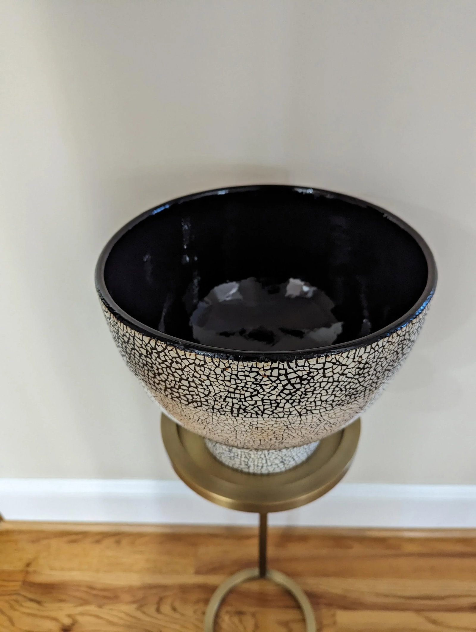 Lacquered Eggshell Bowl - 1990's Vintage - 9