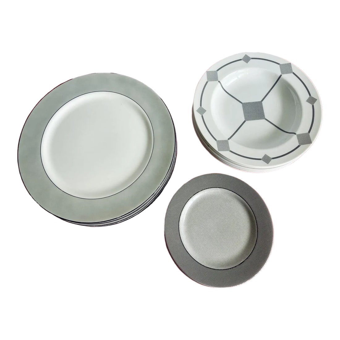 Taitu "Computer" 1987 Mixed Lot Emilio Bergamin Porcelain Dinnerware, Italy- 16 Pieces: PALM BEACH ESTATE FIND!! Mixed lot of Computer pattern from 1987 by Emilio Bergamin for TAITU. Made in Italy, this fine porcelain dinnerware is a black & white Modernist, dot matrix or grid pattern, e