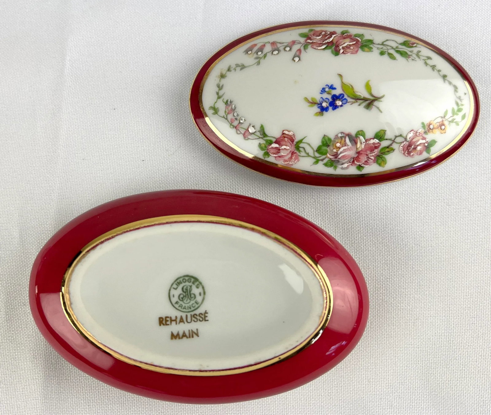 Late 20th Century French Limoge Trinket Box by Rehaussee Main - 5