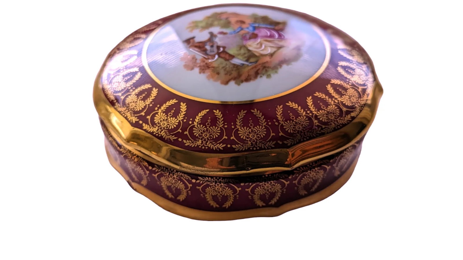 Early 20th Century Gold Toned Accented Limoges Trinket Box - 7