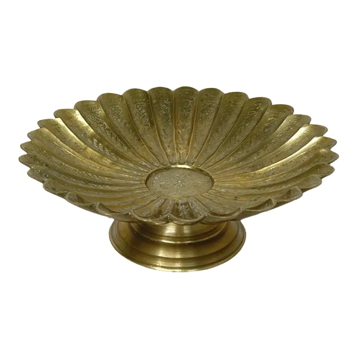 Antique Gilt Metal Bowl, 19th Century: The antique gilt metal bowl is a stunning piece from the 19th century, featuring delicate flower and leaf engravings in a lobbed design. It remains in impeccable condition, making it a valuable and