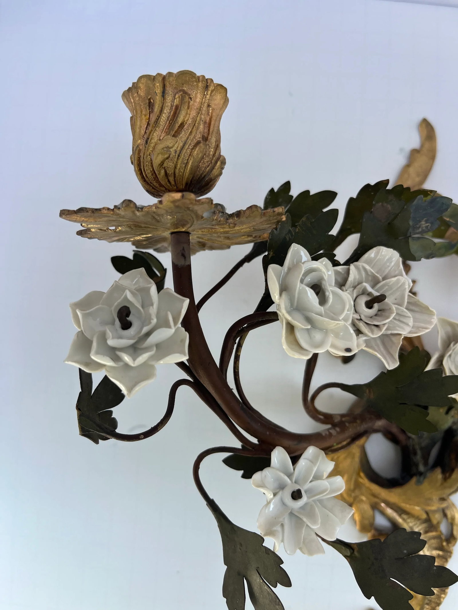 French Pair of Period Louis XV Tole, Ormolu and Porcelain Flower Wall Sconces. - 11