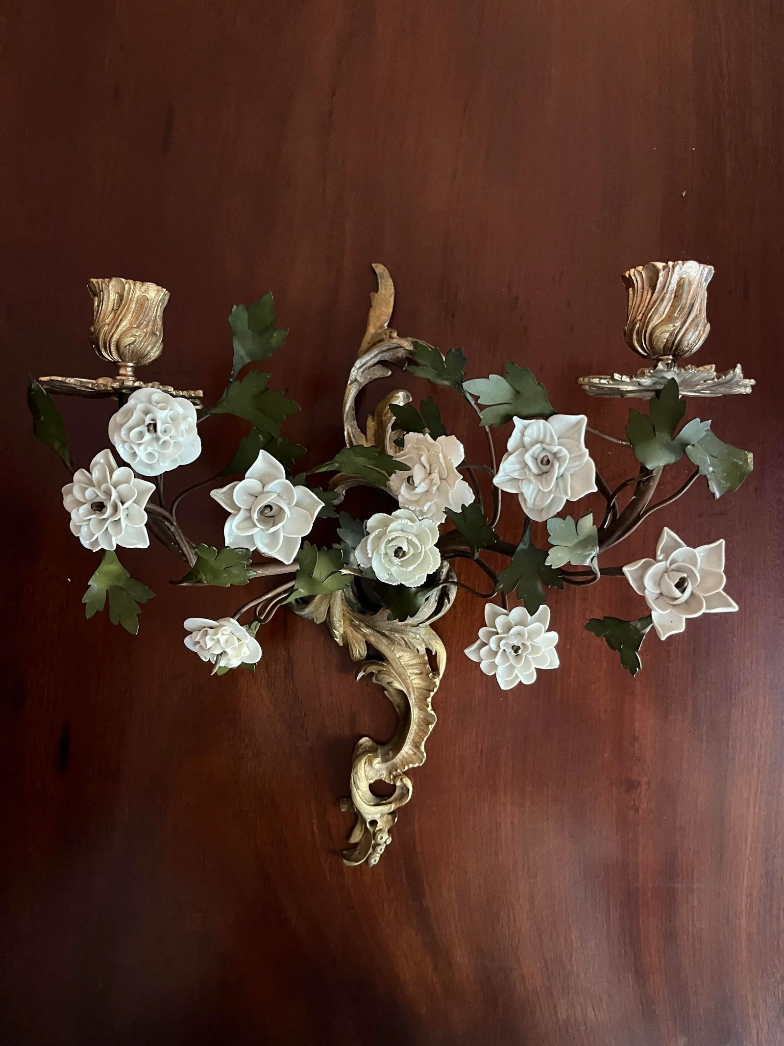 French Pair of Period Louis XV Tole, Ormolu and Porcelain Flower Wall Sconces. - 6
