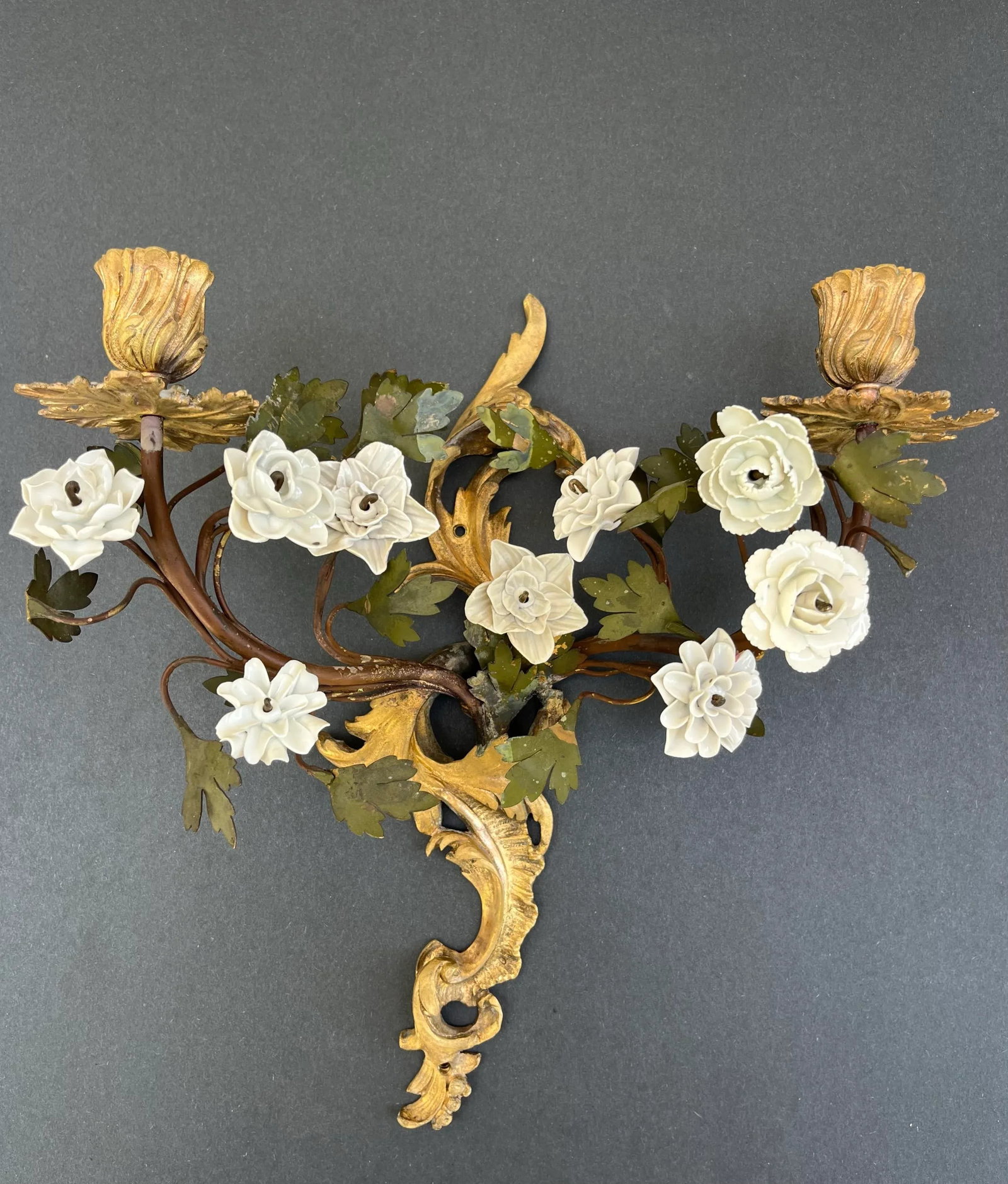 French Pair of Period Louis XV Tole, Ormolu and Porcelain Flower Wall Sconces. - 8