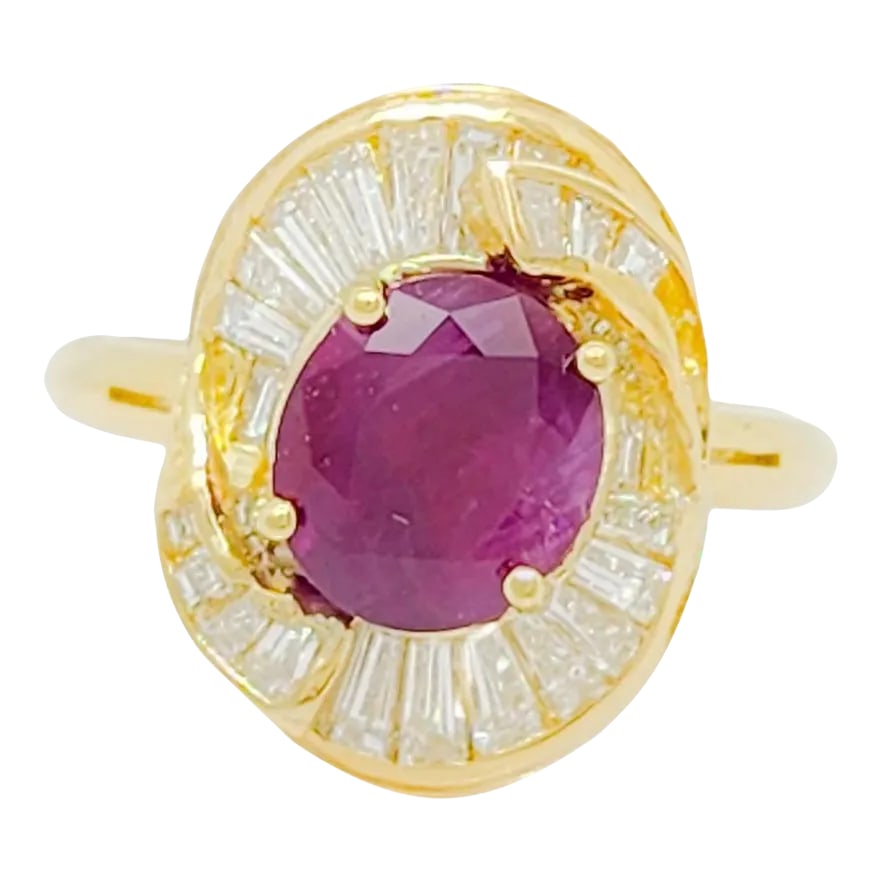 GIA Burma Ruby Oval and White Diamond Ring in 18k Yellow Gold, size 6.25: Beautiful 2.81 ct. Burma red ruby oval with 1.00 ct. of good quality white diamond baguettes. Handmade in 18k yellow gold. Ring size 6.25. GIA certificate included. Metal: Yellow Gold Stone: White