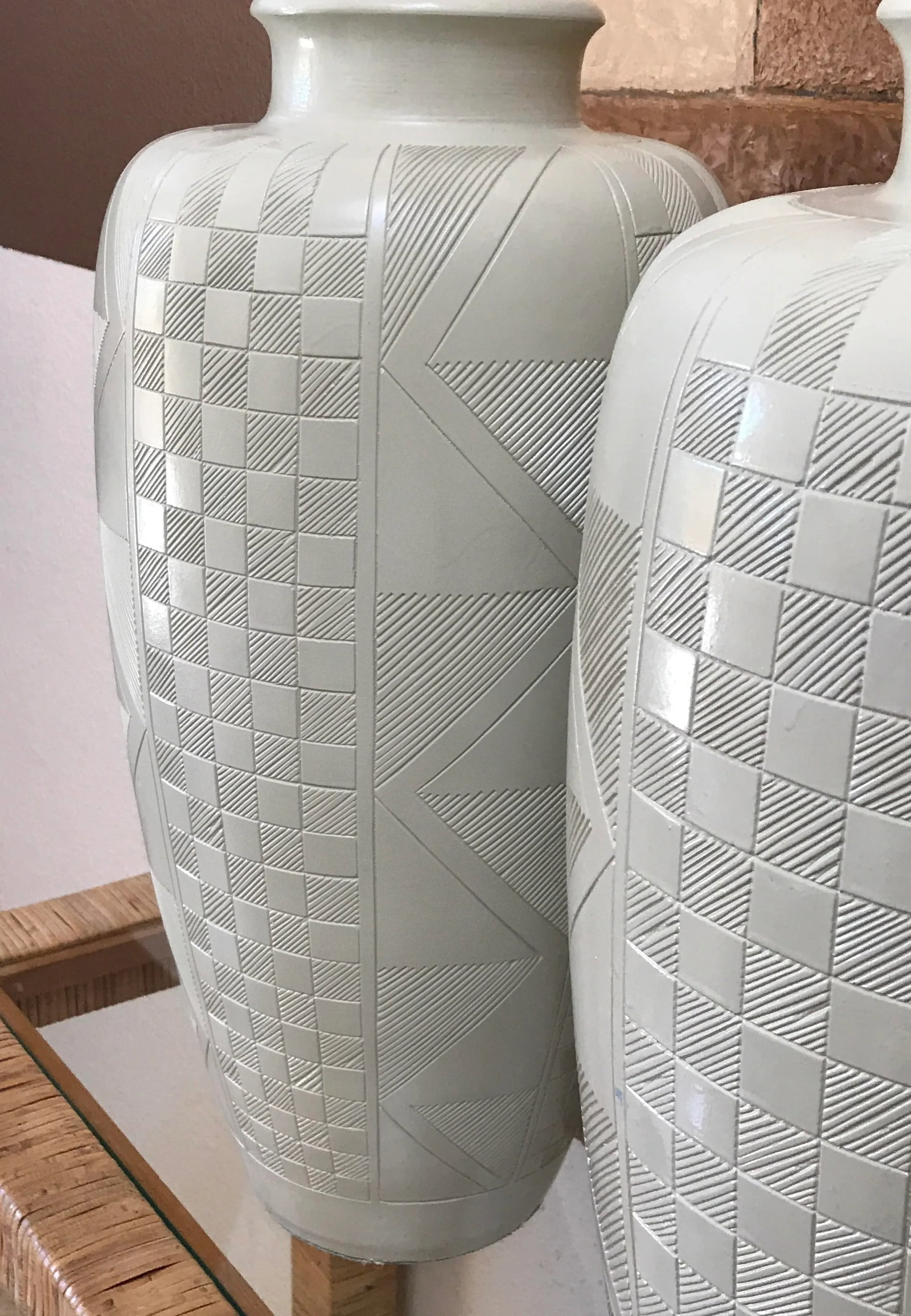 Pair of Casual Lamps of California 1988 Etched Post Modern Ceramic Lamps - 7