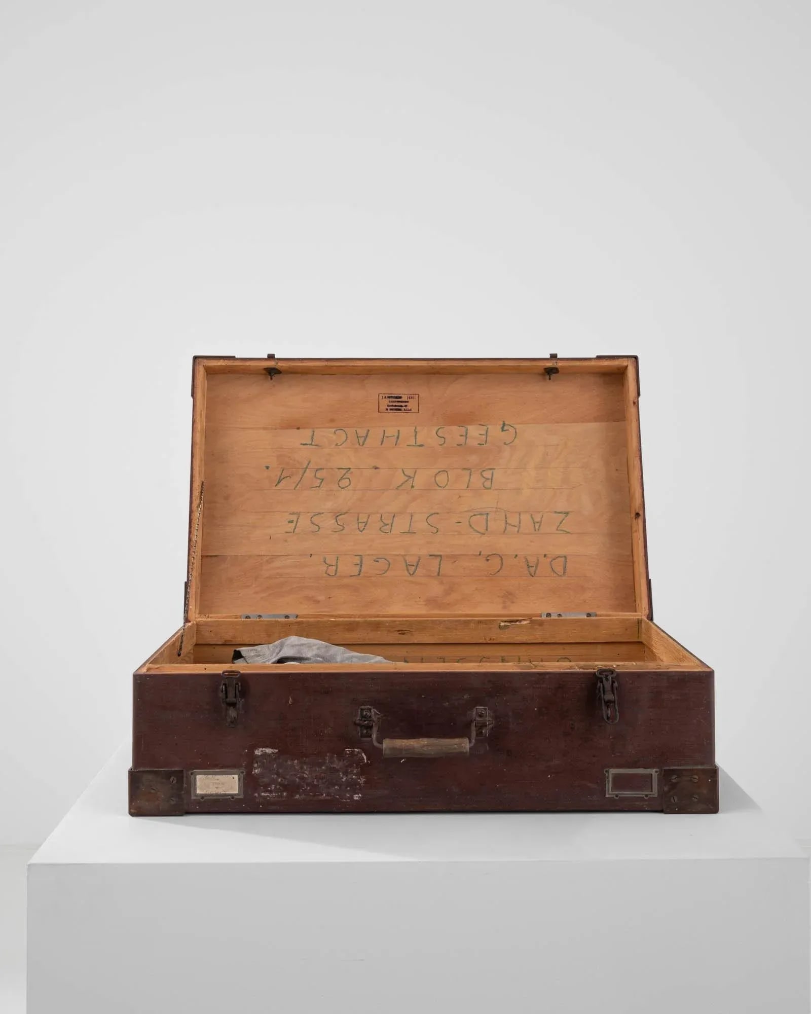 20th Century German Plein-Air-Artist's Wooden Case - 6