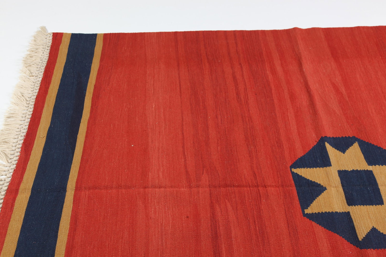 1990s Turkish Handmade Kilim Rug - 5'4'' * 7'9'' - 5