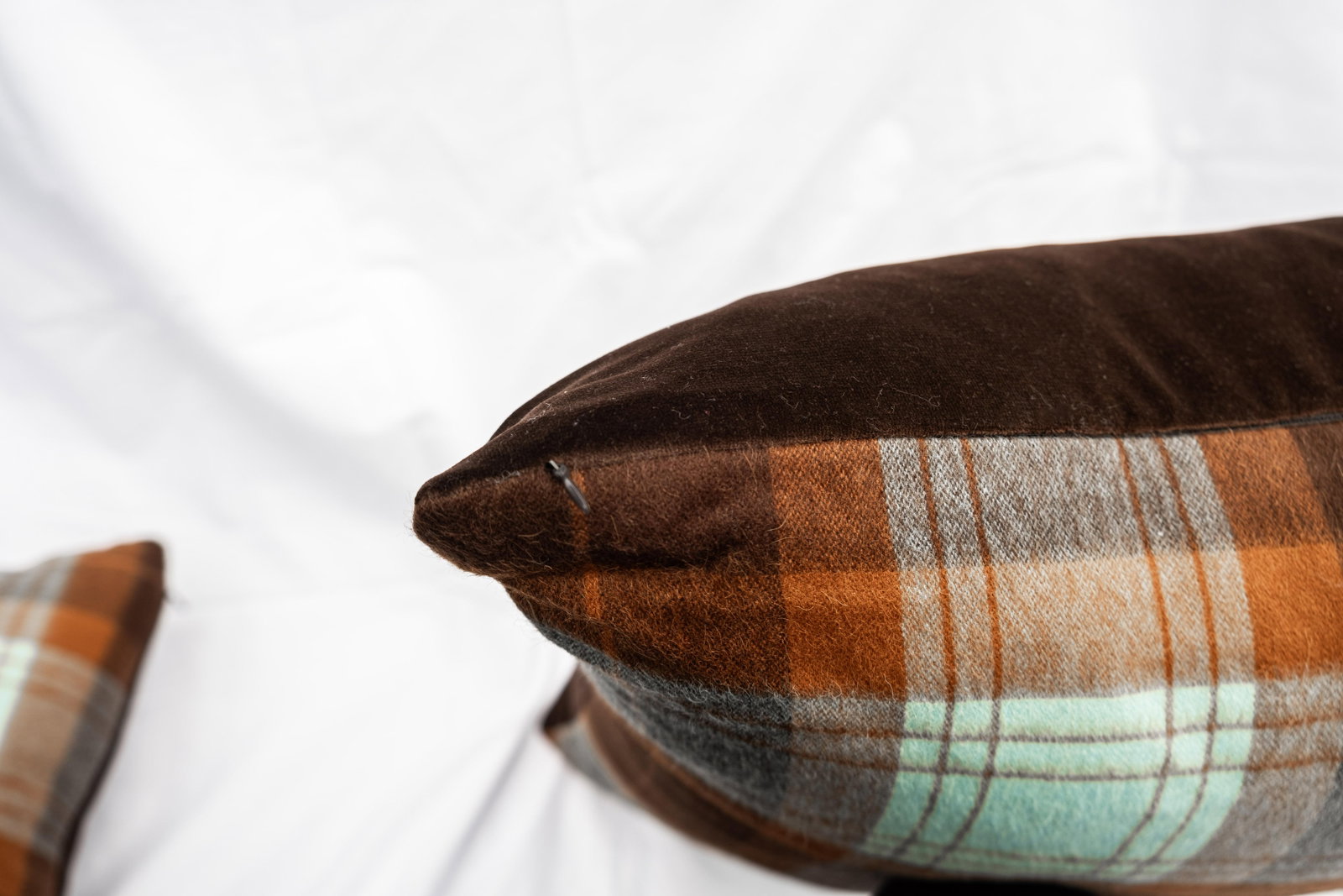Pair of Sandra Jordan Prima Alpaca Throw Pillows - 4