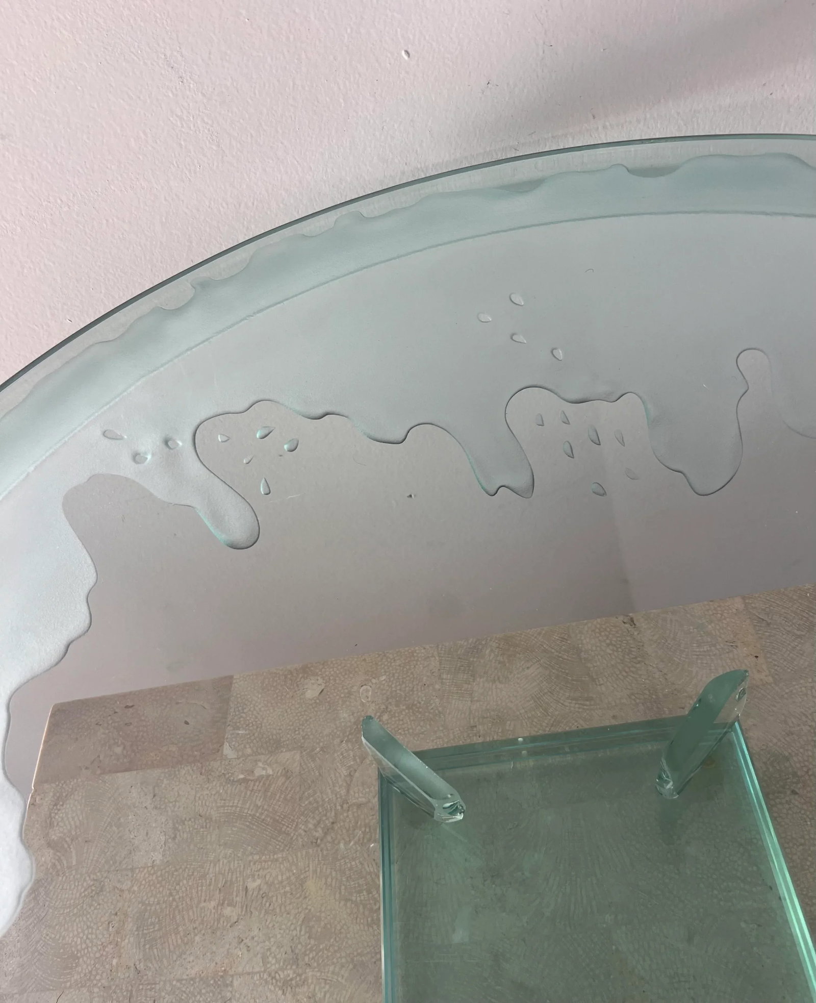 Monumental Art Glass Platter With Frosted Motif, on Plinth, Late 20th Century - 6