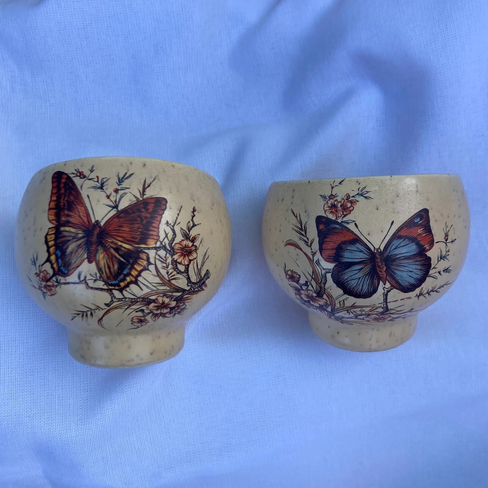 Vintage Treasure Craft Butterfly Decanter With Cups Set- 5 Pieces - 2