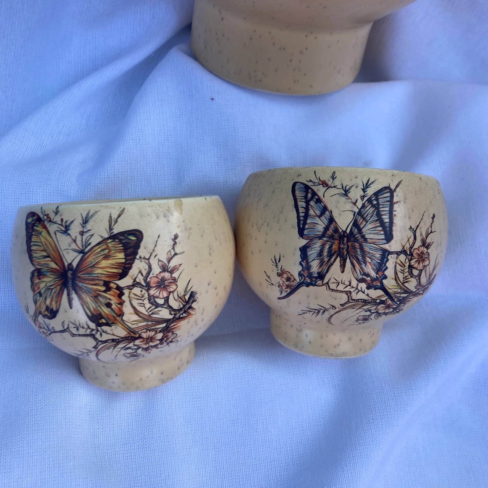 Vintage Treasure Craft Butterfly Decanter With Cups Set- 5 Pieces - 3