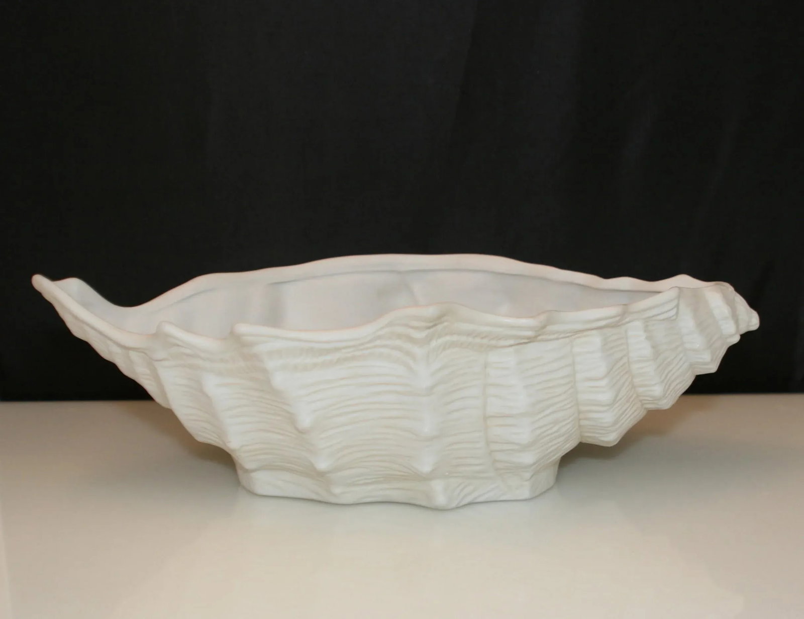 Vintage Fine Porcelain White Conch Shell Vide Poche Bowl - 7
