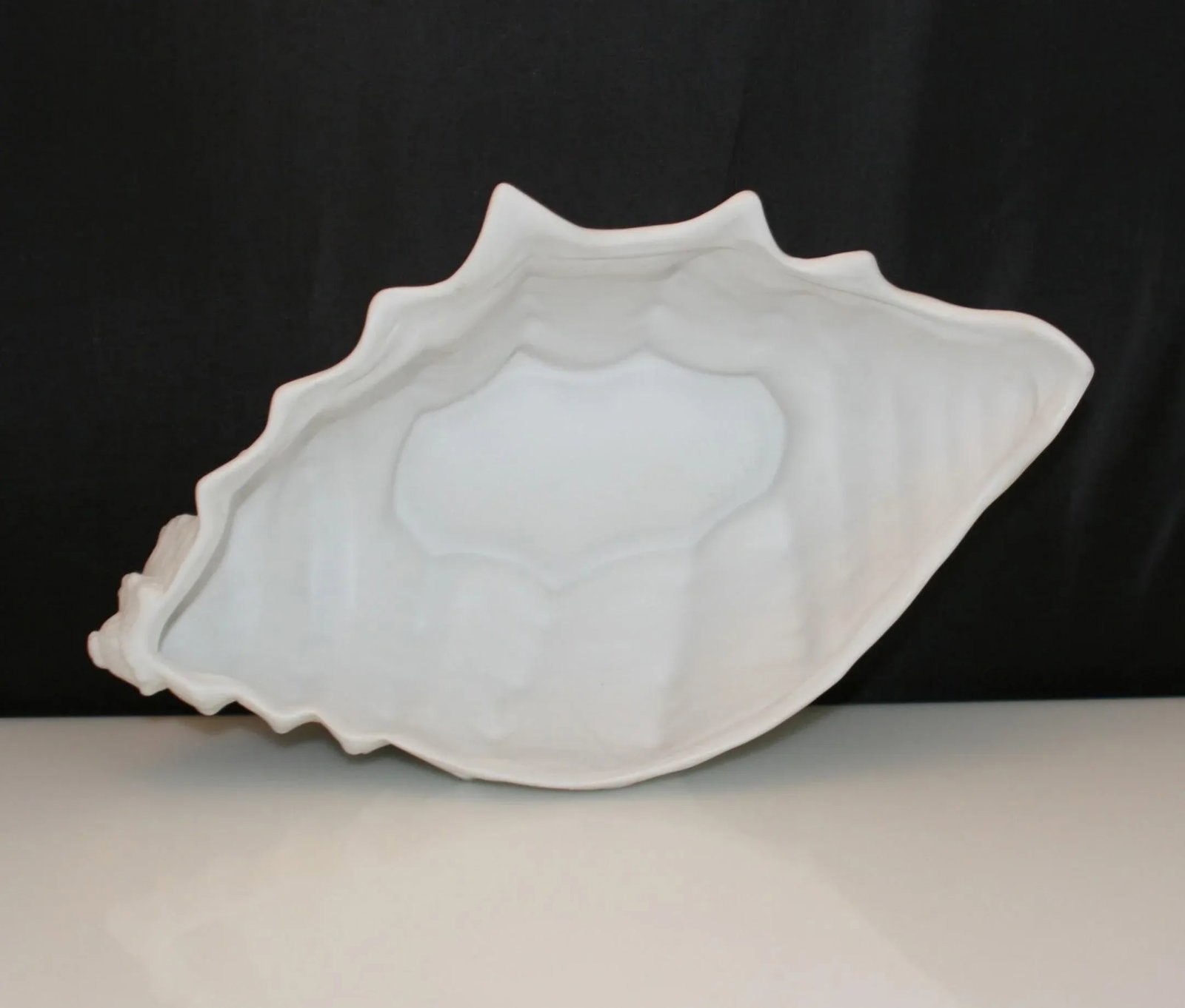 Vintage Fine Porcelain White Conch Shell Vide Poche Bowl - 8
