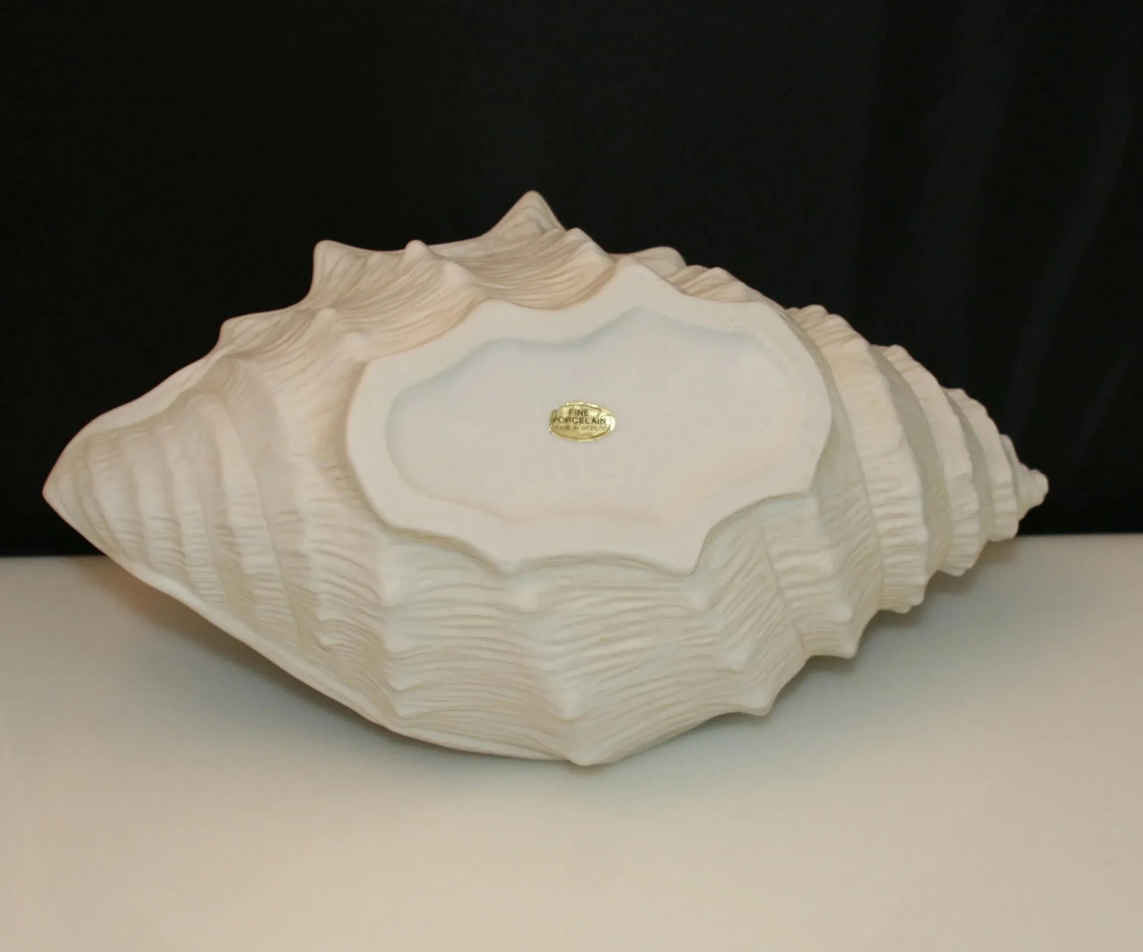 Vintage Fine Porcelain White Conch Shell Vide Poche Bowl - 9