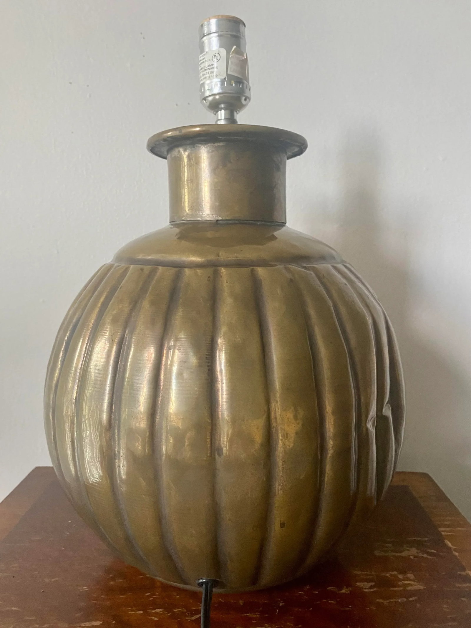 1970s Ribbed Melon Ball Table Lamp - 5