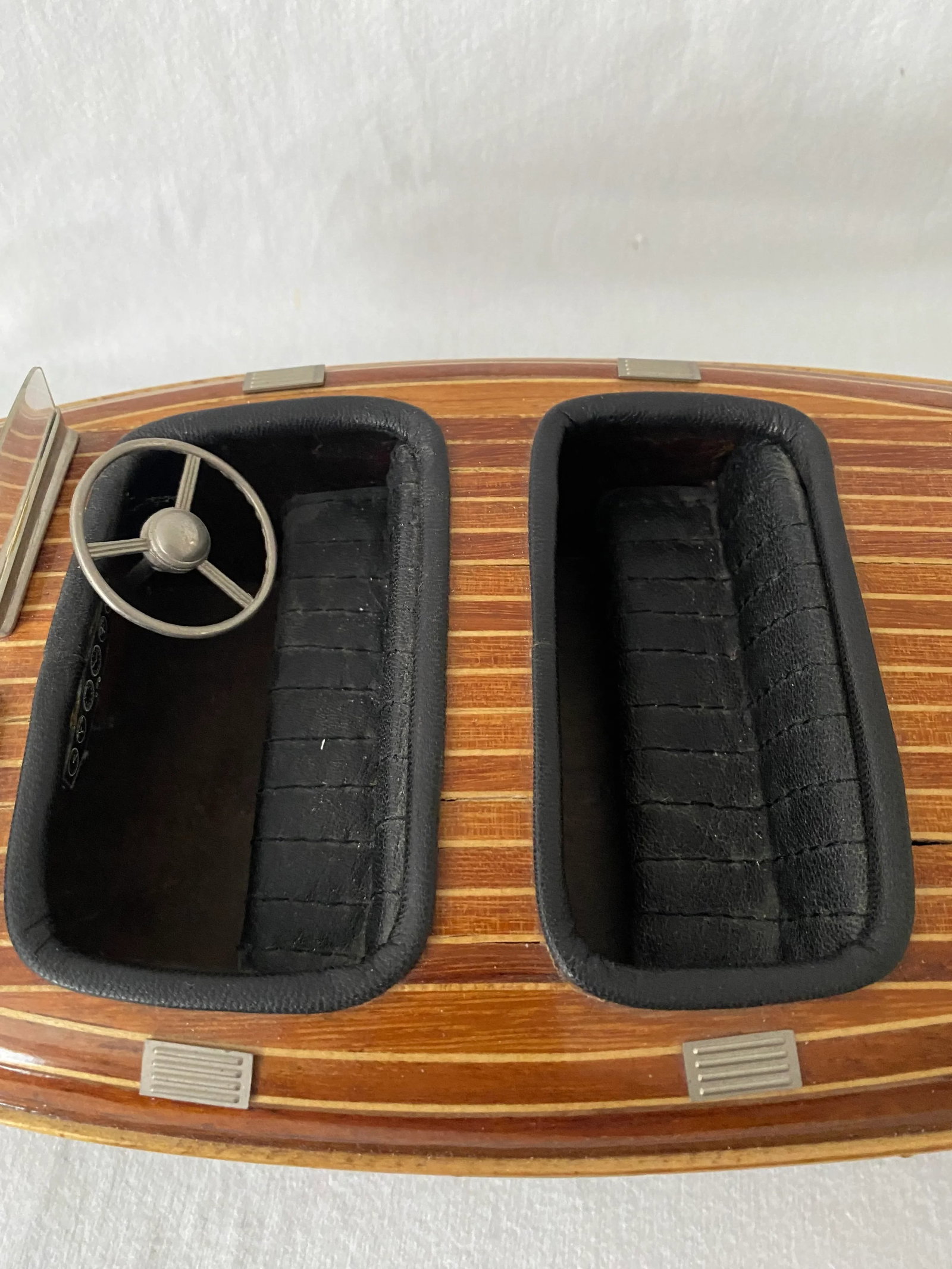 Vintage Wooden Chris Craft Model Boat - 4