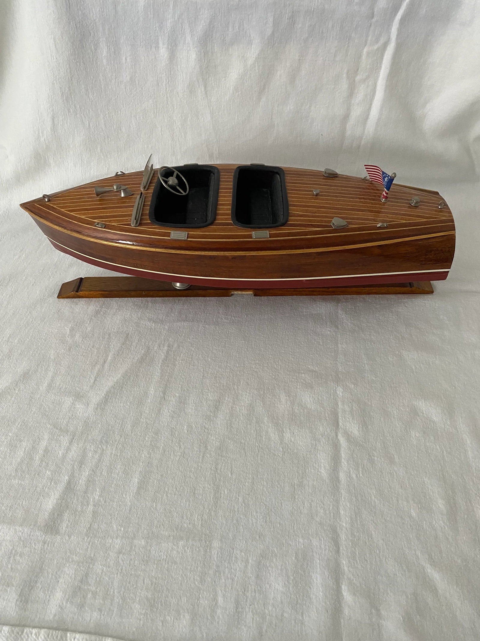 Vintage Wooden Chris Craft Model Boat - 7