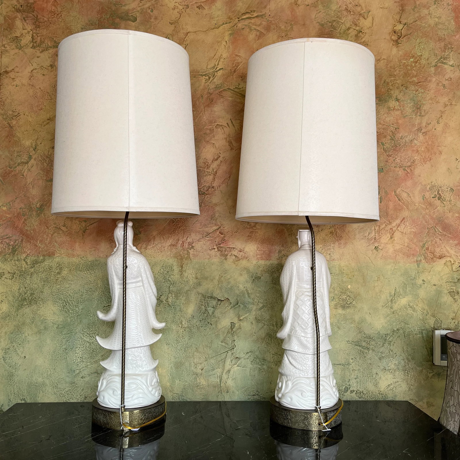 1950s Chinoiserie Blanc De Chine Figural Table Lamps Large Scale- A Pair - 10
