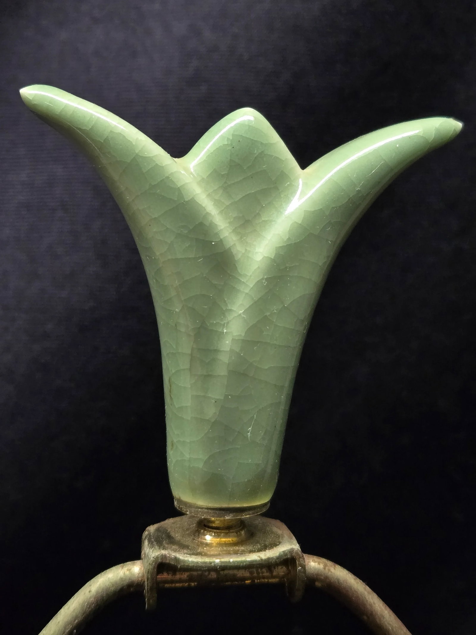 Mid-Century Celadon Round Floral Ceramic Table Lamp - 3